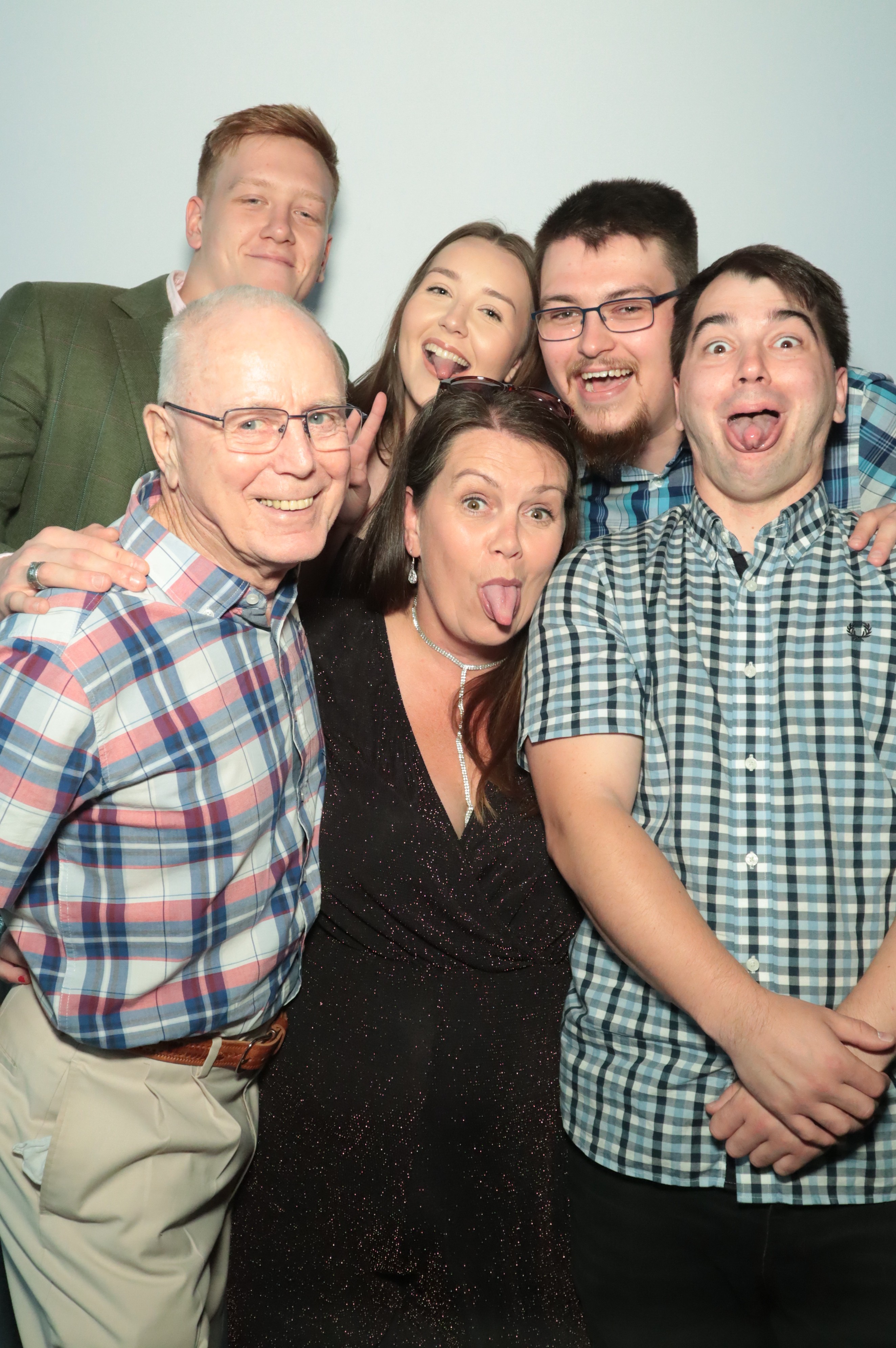 Louise's 50th Birthday | View more photos from the event at gallery.myphotoboothexperience.co.uk/u/MyPhotoBoothExperienceLtd/Louises-50th-Birthday