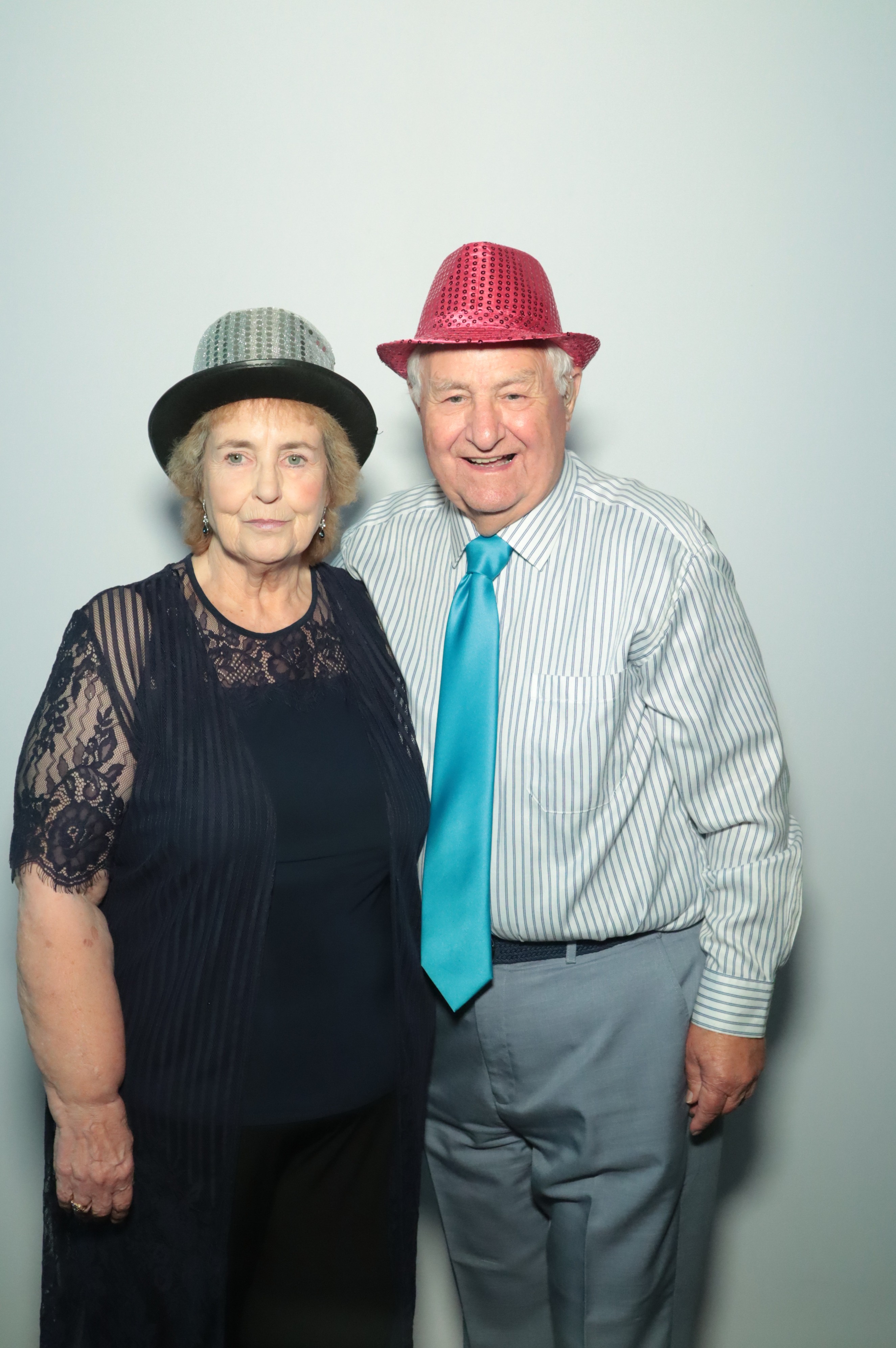 Louise's 50th Birthday | View more photos from the event at gallery.myphotoboothexperience.co.uk/u/MyPhotoBoothExperienceLtd/Louises-50th-Birthday