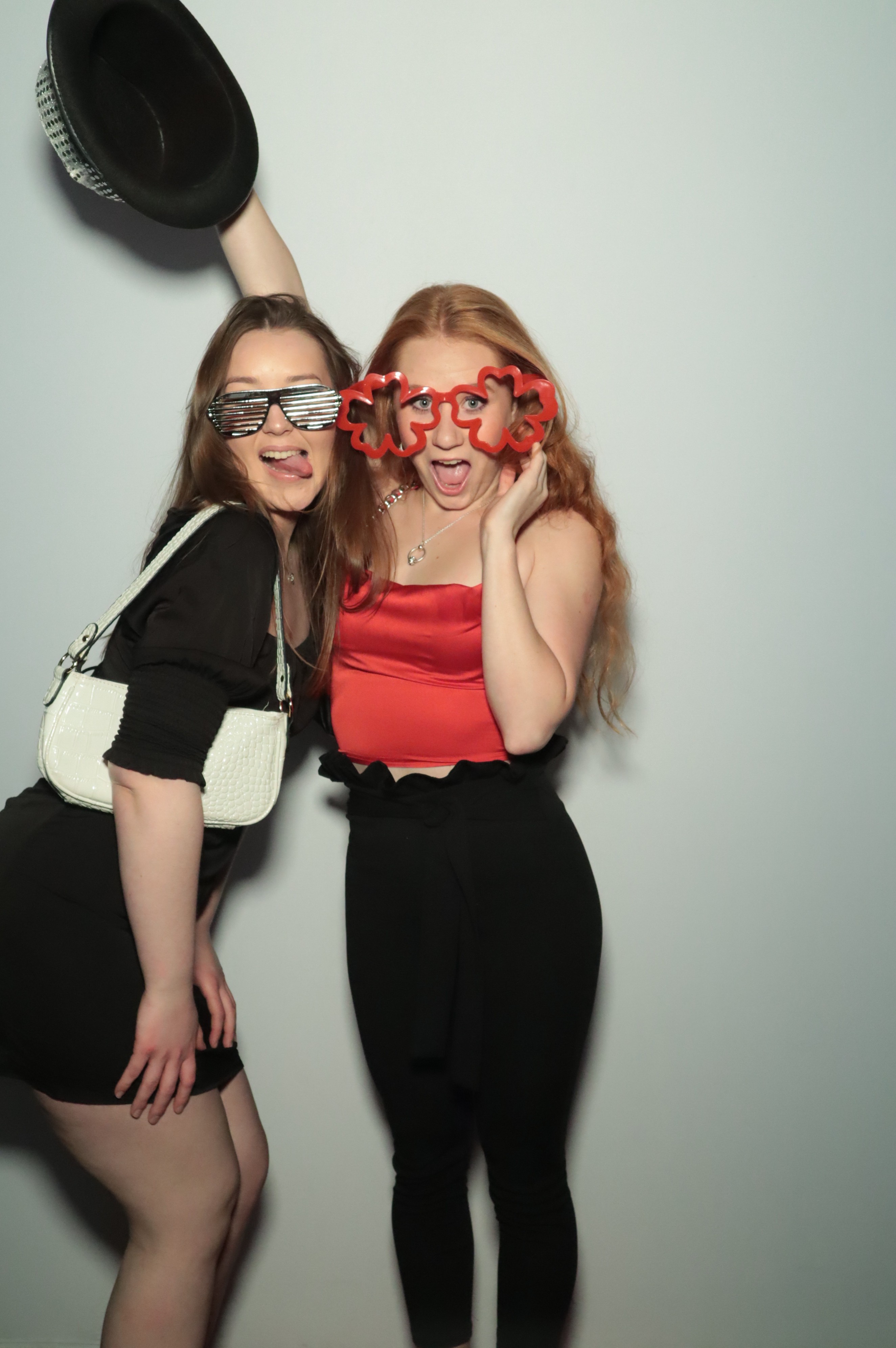 Louise's 50th Birthday | View more photos from the event at gallery.myphotoboothexperience.co.uk/u/MyPhotoBoothExperienceLtd/Louises-50th-Birthday