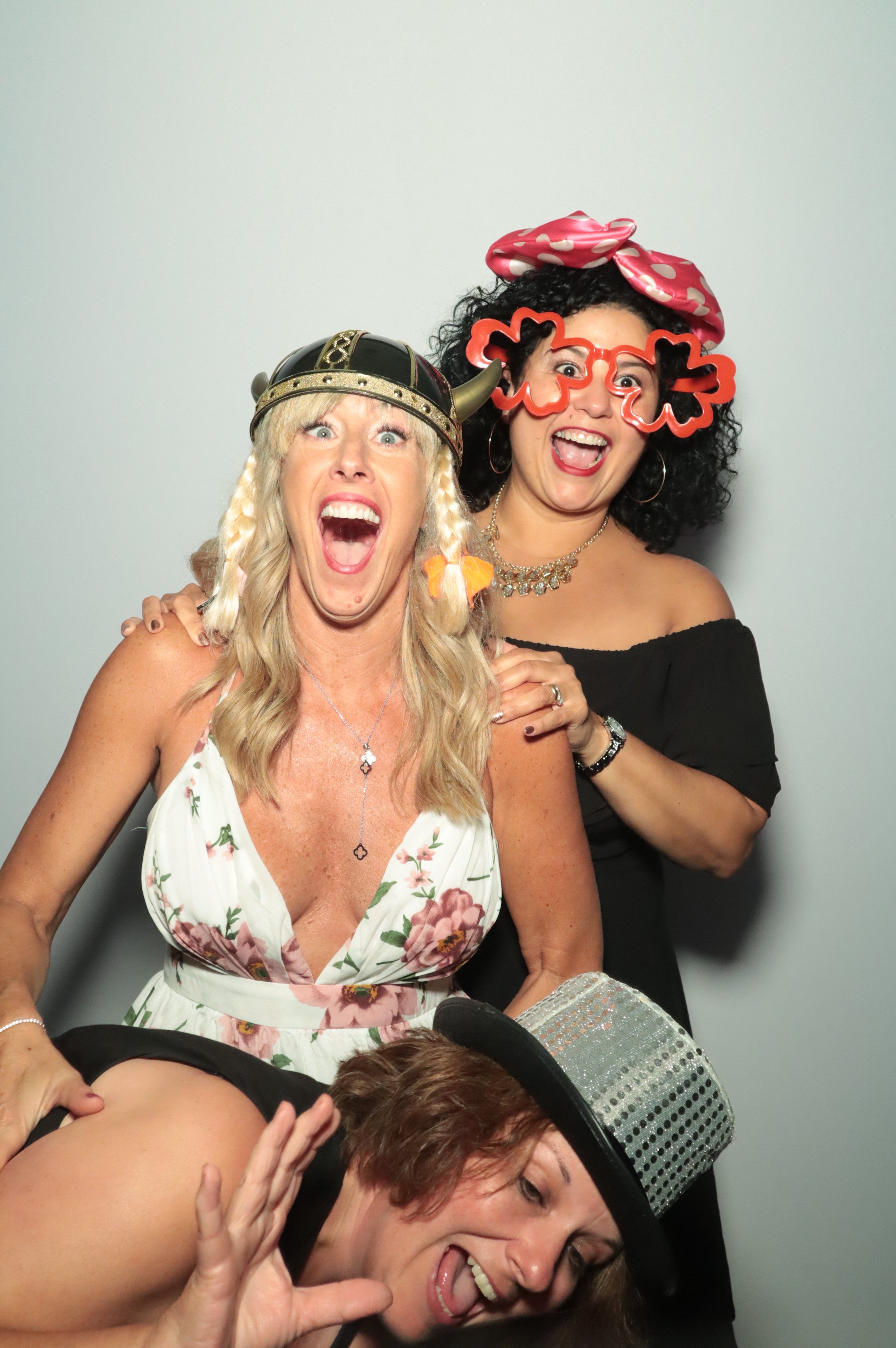 Louise's 50th Birthday | View more photos from the event at gallery.myphotoboothexperience.co.uk/u/MyPhotoBoothExperienceLtd/Louises-50th-Birthday