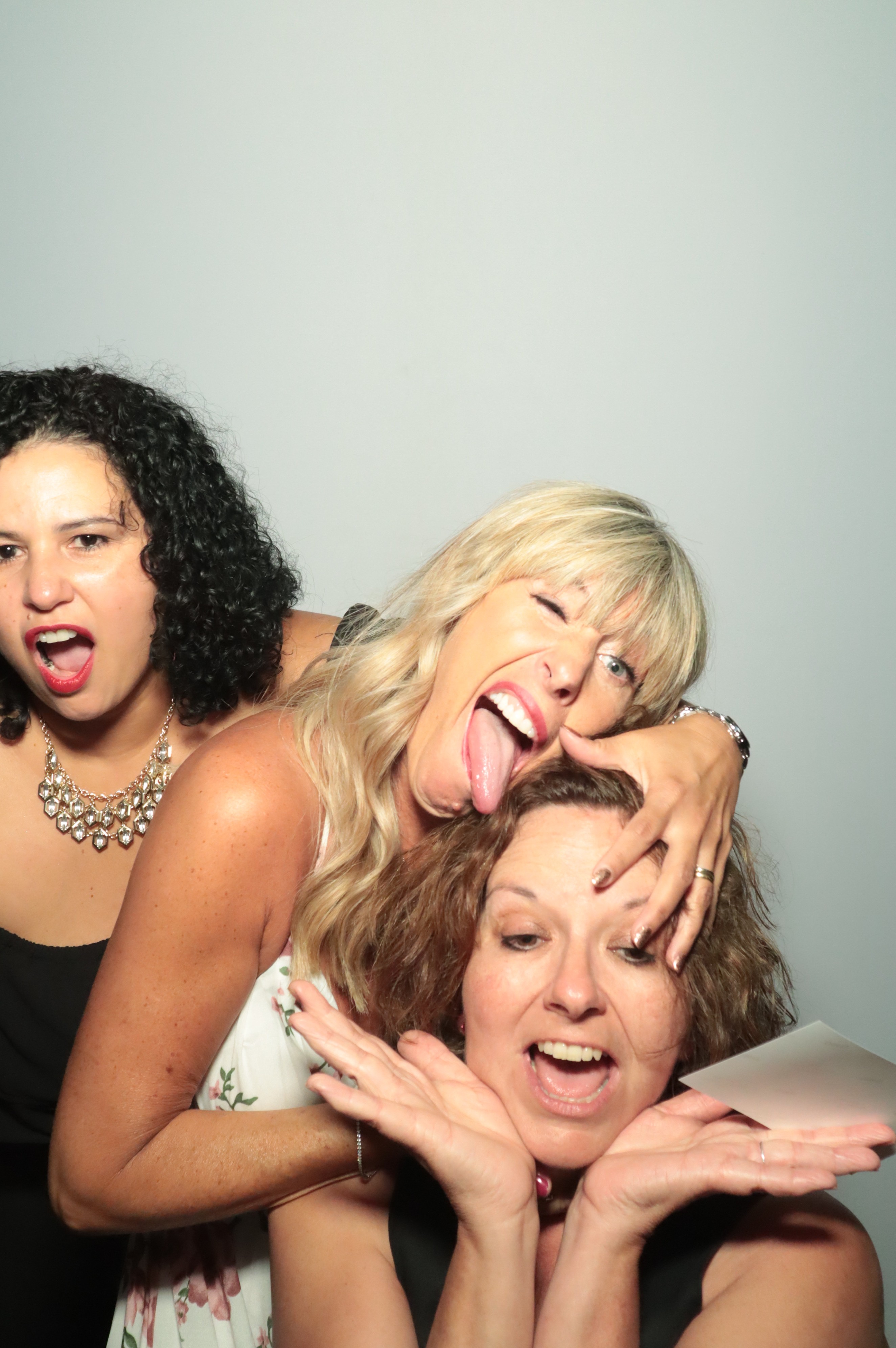 Louise's 50th Birthday | View more photos from the event at gallery.myphotoboothexperience.co.uk/u/MyPhotoBoothExperienceLtd/Louises-50th-Birthday