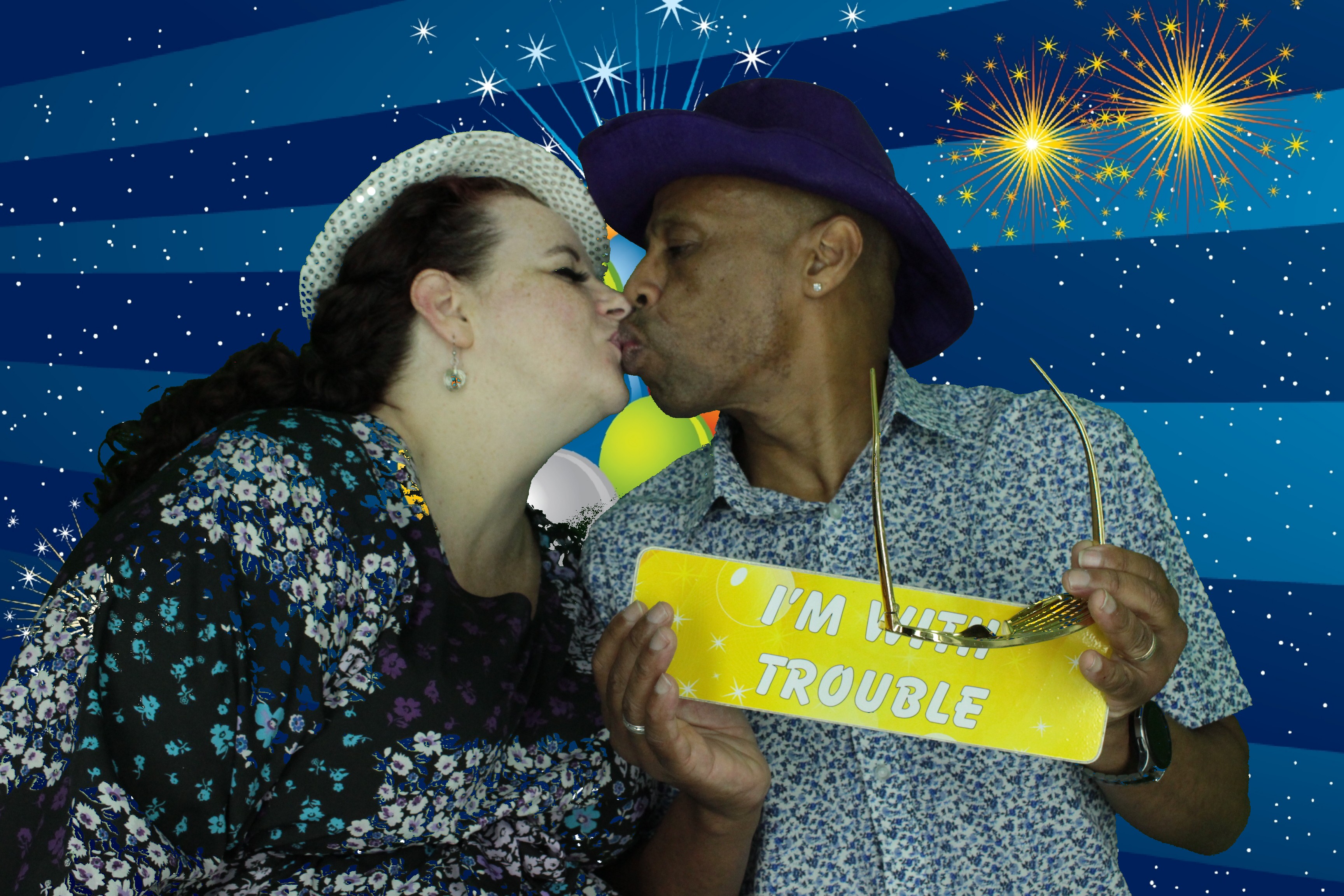Louise's Birthday  | View more photos from the event at gallery.myphotoboothexperience.co.uk/u/MyPhotoBoothExperienceLtd/Louises-Birthday