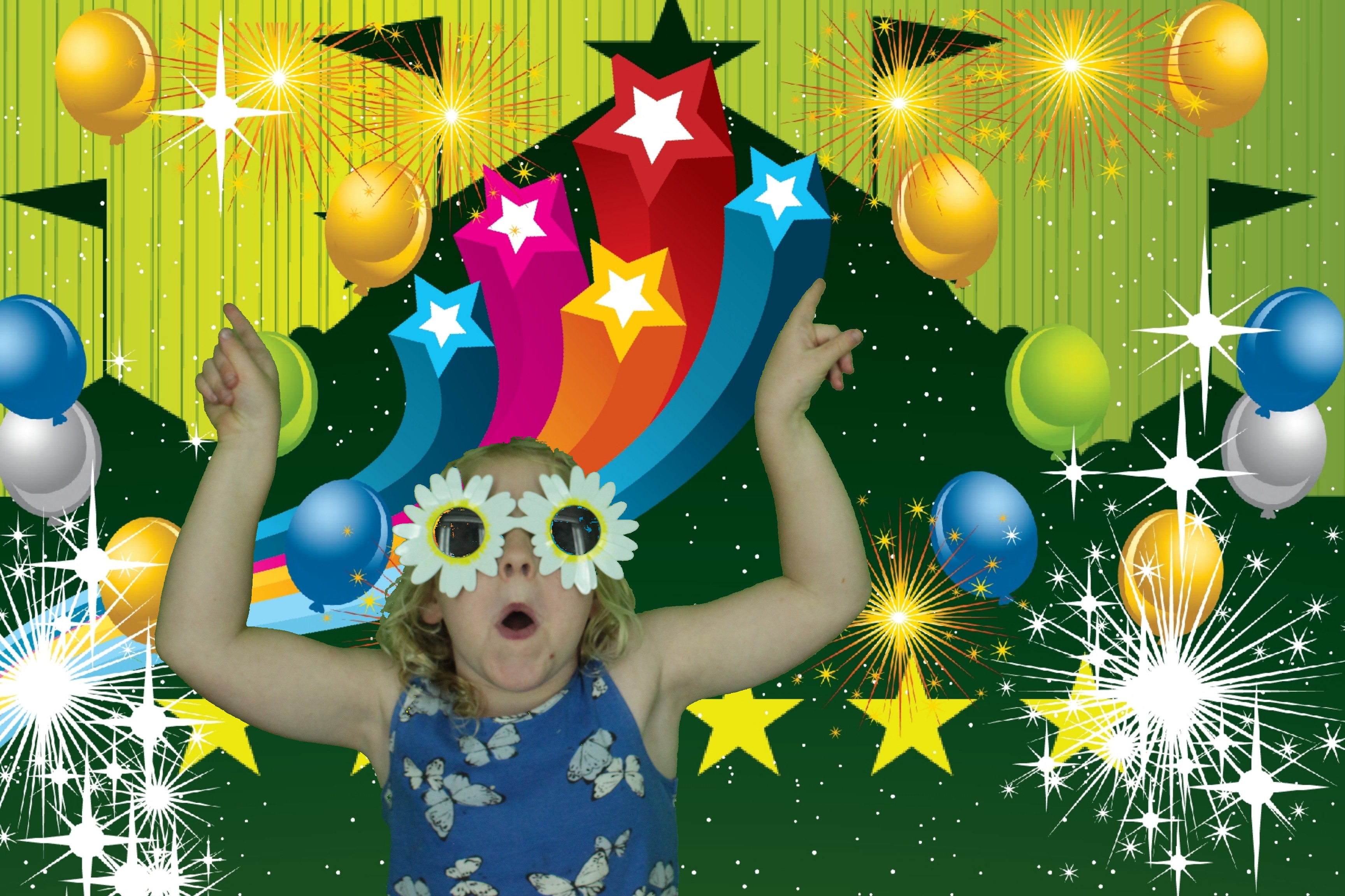 Louise's Birthday  | View more photos from the event at gallery.myphotoboothexperience.co.uk/u/MyPhotoBoothExperienceLtd/Louises-Birthday