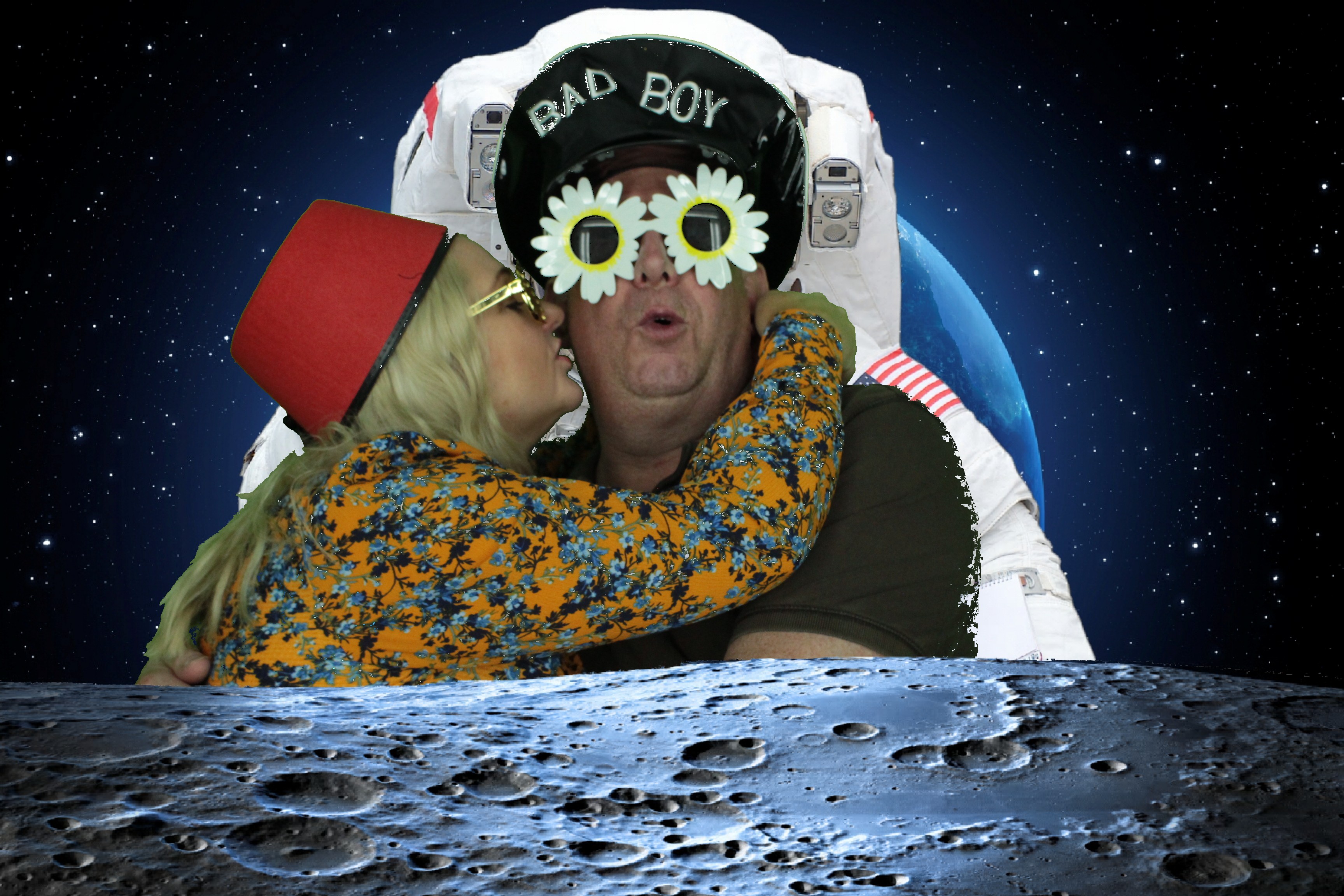 Louise's Birthday  | View more photos from the event at gallery.myphotoboothexperience.co.uk/u/MyPhotoBoothExperienceLtd/Louises-Birthday