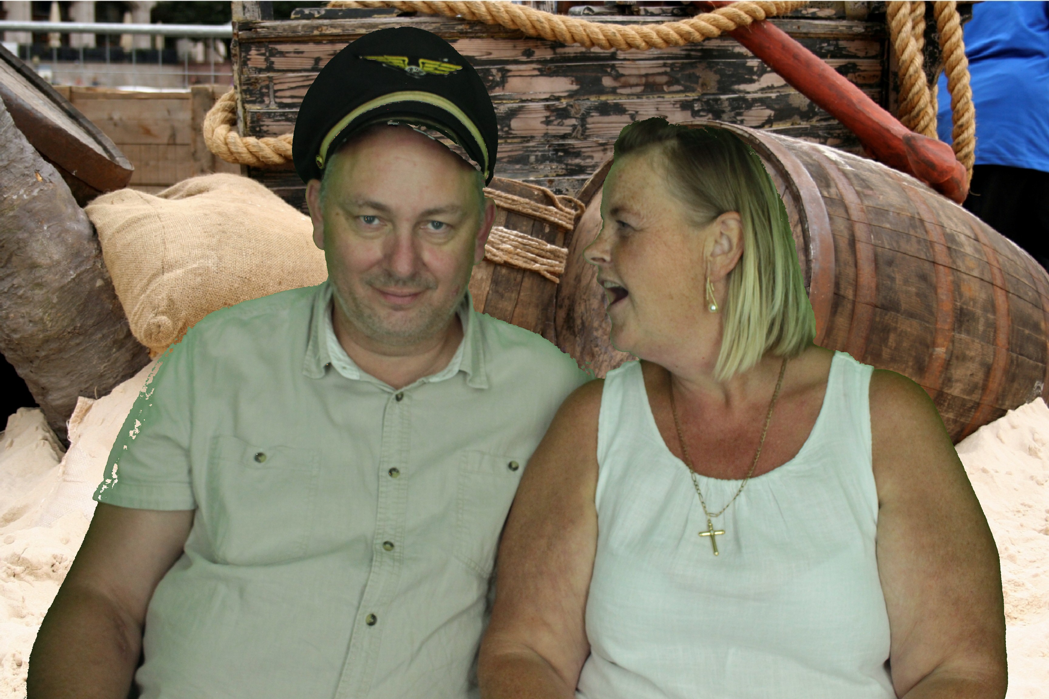 Louise's Birthday  | View more photos from the event at gallery.myphotoboothexperience.co.uk/u/MyPhotoBoothExperienceLtd/Louises-Birthday