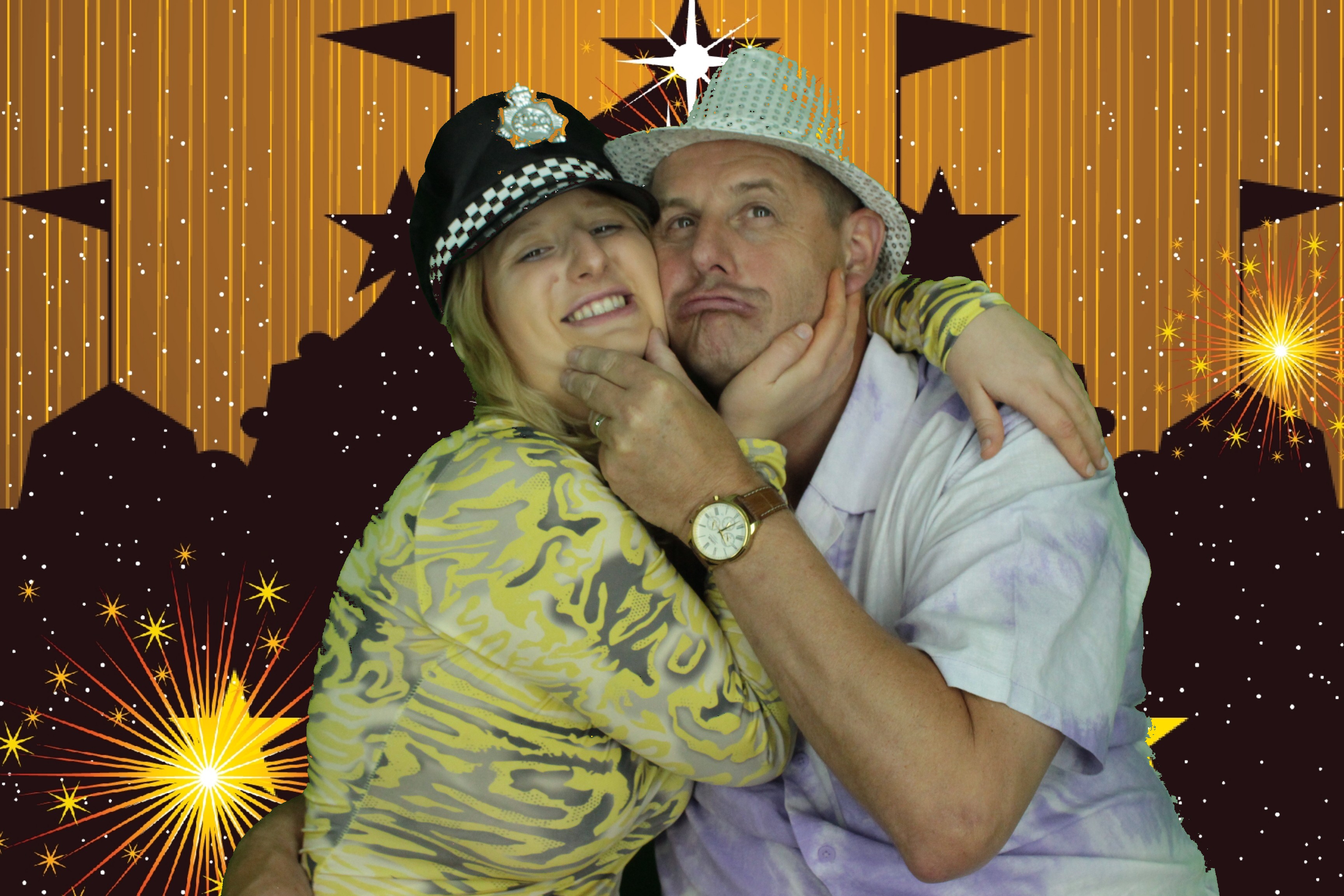 Louise's Birthday  | View more photos from the event at gallery.myphotoboothexperience.co.uk/u/MyPhotoBoothExperienceLtd/Louises-Birthday