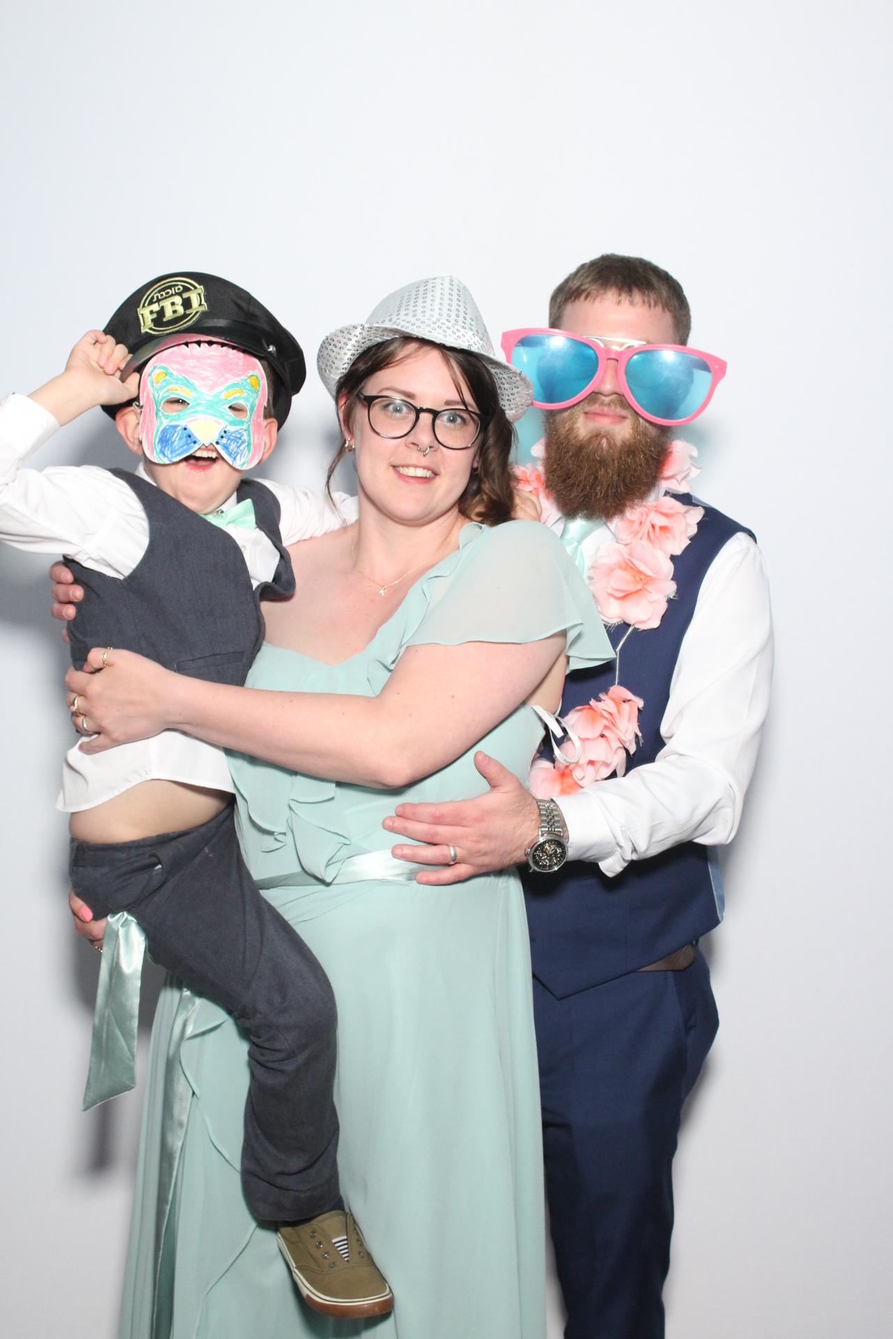 Mr and Mrs Allard  | View more photos from the event at gallery.myphotoboothexperience.co.uk/u/MyPhotoBoothExperienceLtd/Mr-and-Mrs-Allard