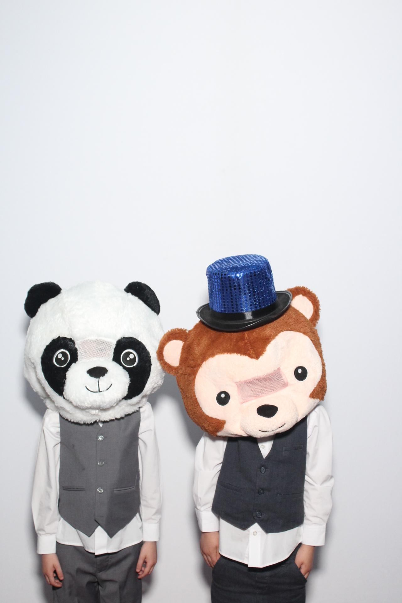 Mr and Mrs Allard  | View more photos from the event at gallery.myphotoboothexperience.co.uk/u/MyPhotoBoothExperienceLtd/Mr-and-Mrs-Allard