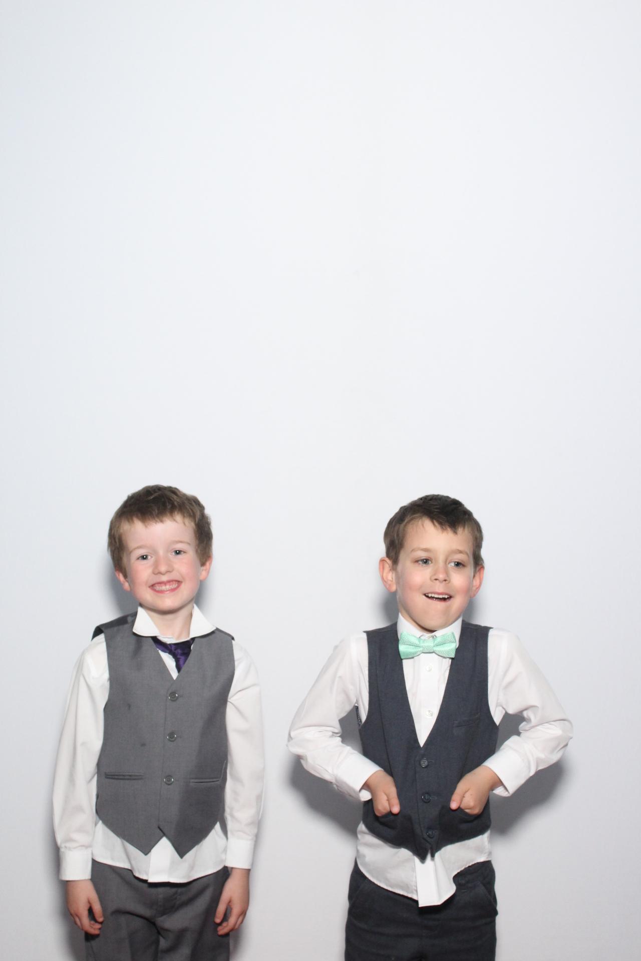 Mr and Mrs Allard  | View more photos from the event at gallery.myphotoboothexperience.co.uk/u/MyPhotoBoothExperienceLtd/Mr-and-Mrs-Allard