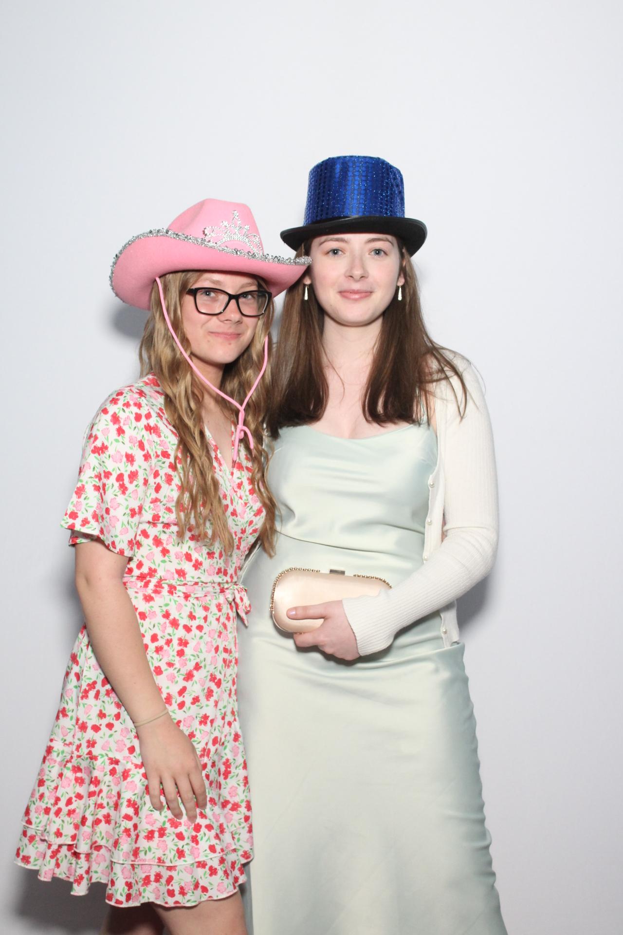 Mr and Mrs Allard  | View more photos from the event at gallery.myphotoboothexperience.co.uk/u/MyPhotoBoothExperienceLtd/Mr-and-Mrs-Allard