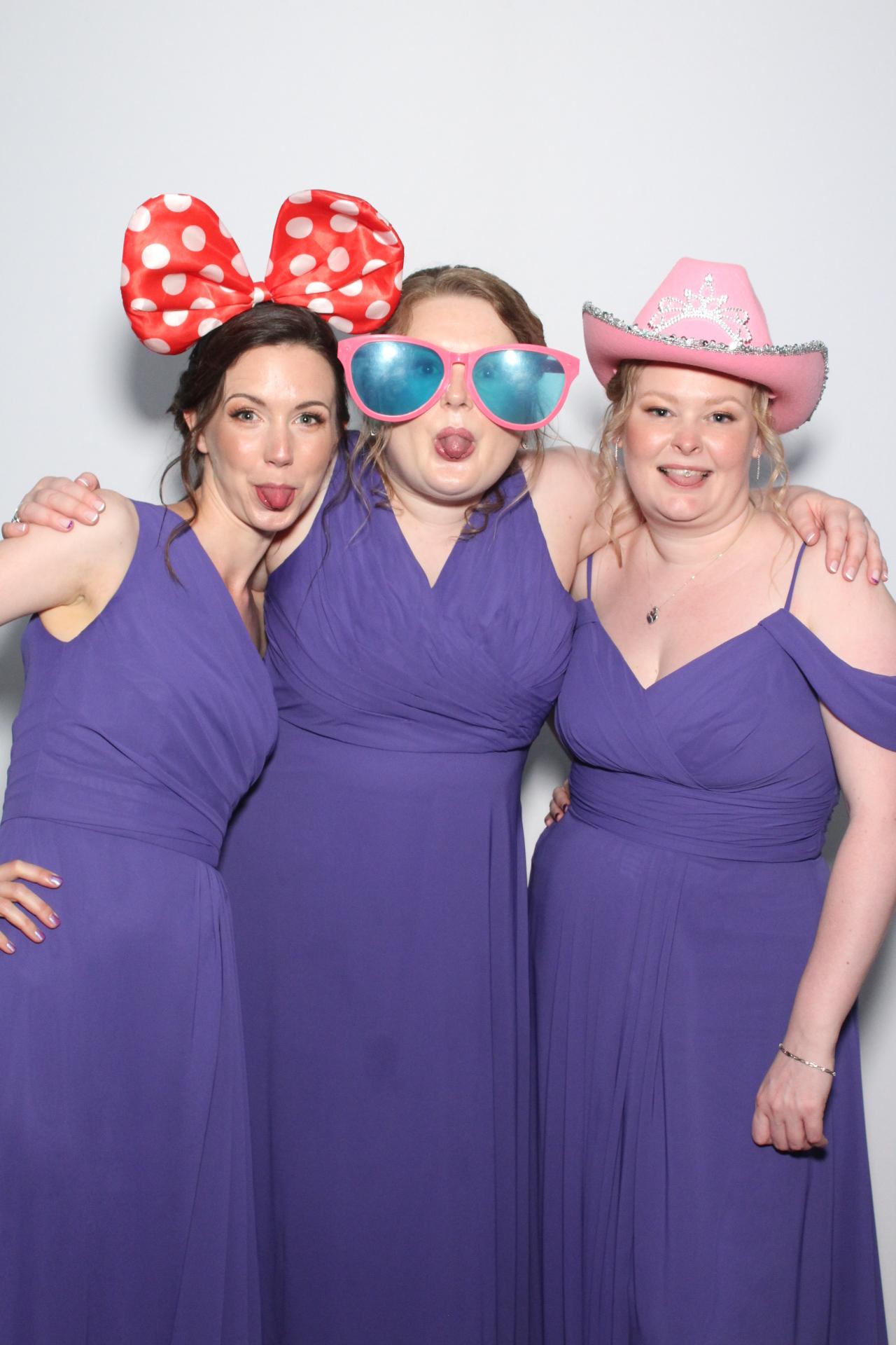 Mr and Mrs Allard  | View more photos from the event at gallery.myphotoboothexperience.co.uk/u/MyPhotoBoothExperienceLtd/Mr-and-Mrs-Allard