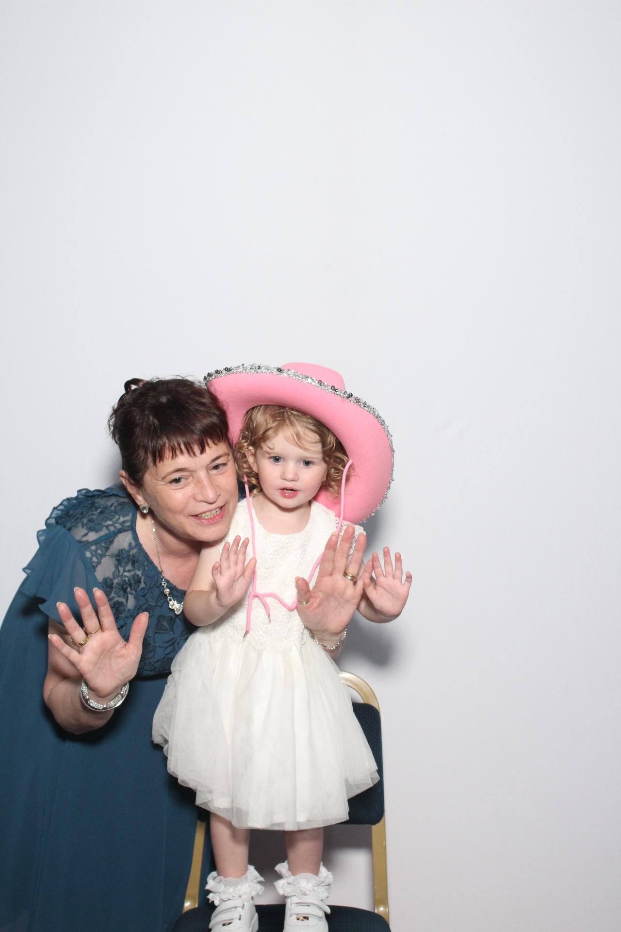 Mr and Mrs Allard  | View more photos from the event at gallery.myphotoboothexperience.co.uk/u/MyPhotoBoothExperienceLtd/Mr-and-Mrs-Allard