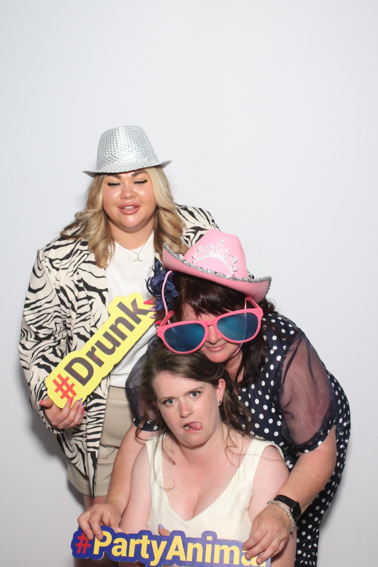 Mr and Mrs Allard  | View more photos from the event at gallery.myphotoboothexperience.co.uk/u/MyPhotoBoothExperienceLtd/Mr-and-Mrs-Allard