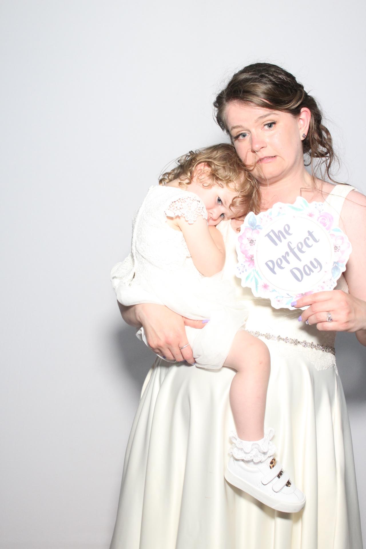 Mr and Mrs Allard  | View more photos from the event at gallery.myphotoboothexperience.co.uk/u/MyPhotoBoothExperienceLtd/Mr-and-Mrs-Allard