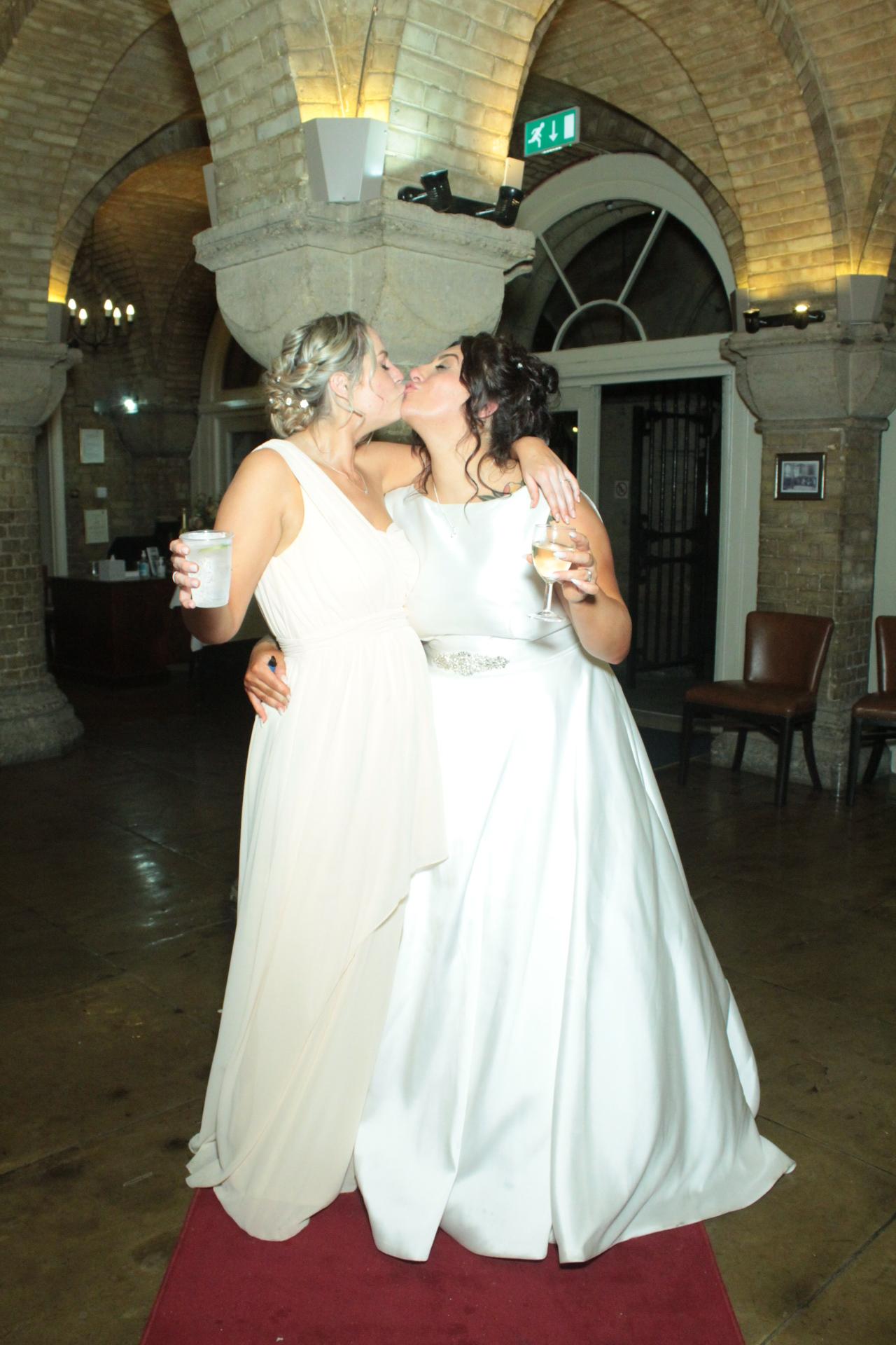 Naomi & Kai's Wedding | View more photos from the event at gallery.myphotoboothexperience.co.uk/u/MyPhotoBoothExperienceLtd/Naomi-Kais-Wedding