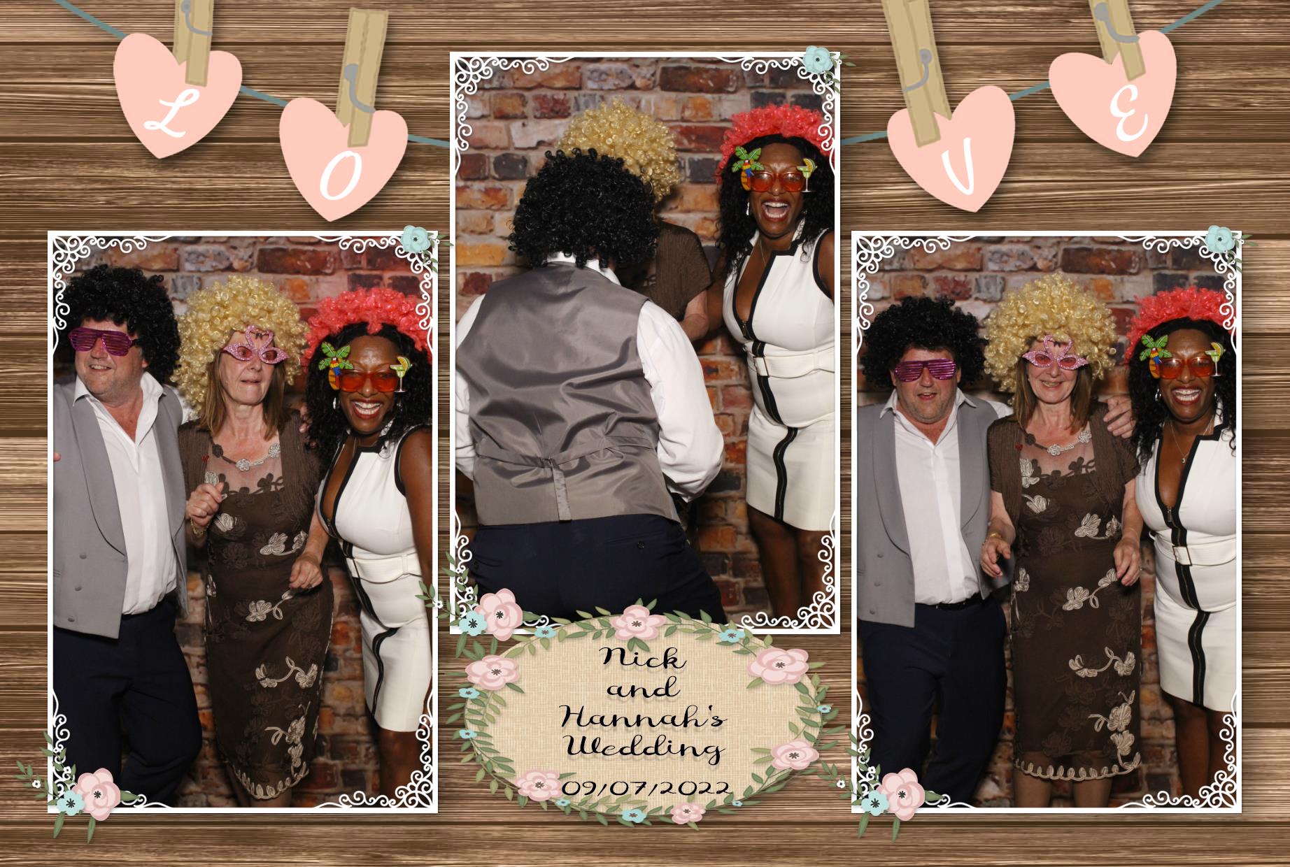 Nick and Hannah's Wedding  | View more photos from the event at gallery.myphotoboothexperience.co.uk/u/MyPhotoBoothExperienceLtd/Nick-and-Hannahs-Wedding