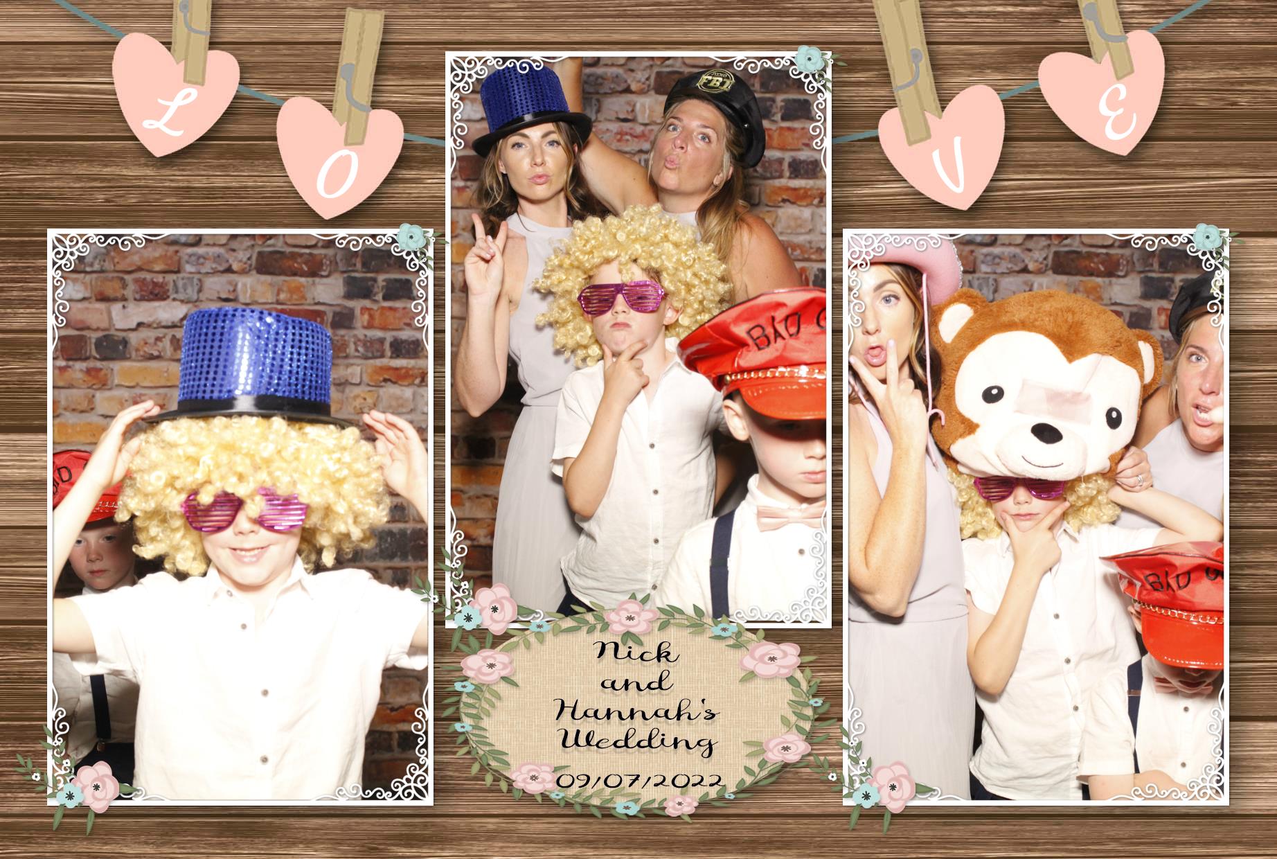 Nick and Hannah's Wedding  | View more photos from the event at gallery.myphotoboothexperience.co.uk/u/MyPhotoBoothExperienceLtd/Nick-and-Hannahs-Wedding