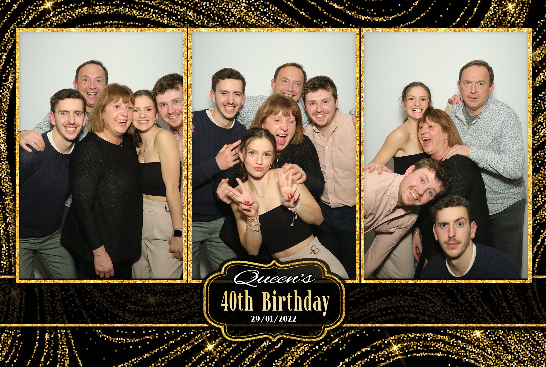 Queen's 40th Birthday Party | View more photos from the event at gallery.myphotoboothexperience.co.uk/u/MyPhotoBoothExperienceLtd/Queens-40th-Birthday-Party