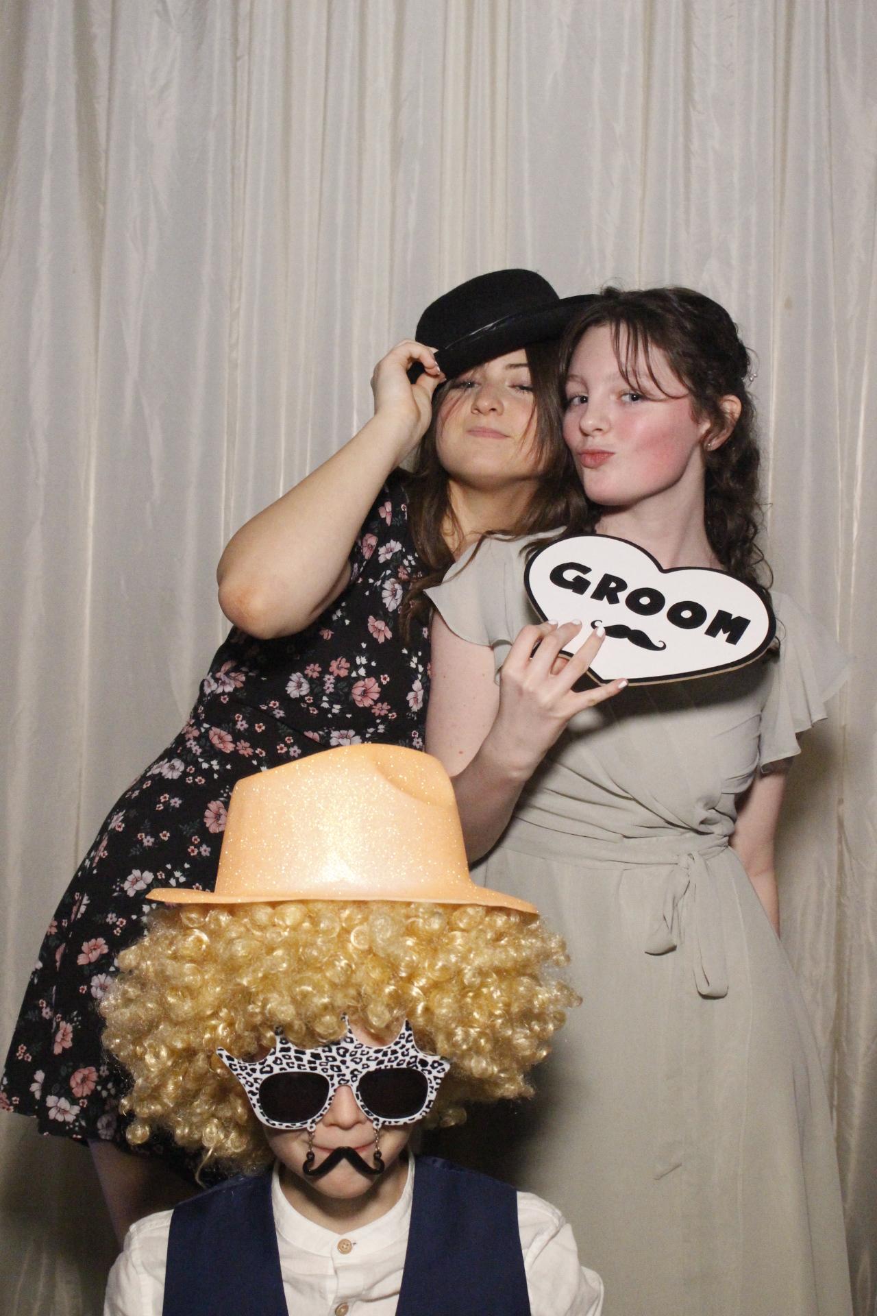 Rob and Melissa's Wedding  | View more photos from the event at gallery.myphotoboothexperience.co.uk/u/MyPhotoBoothExperienceLtd/Rob-and-Melissas-Wedding