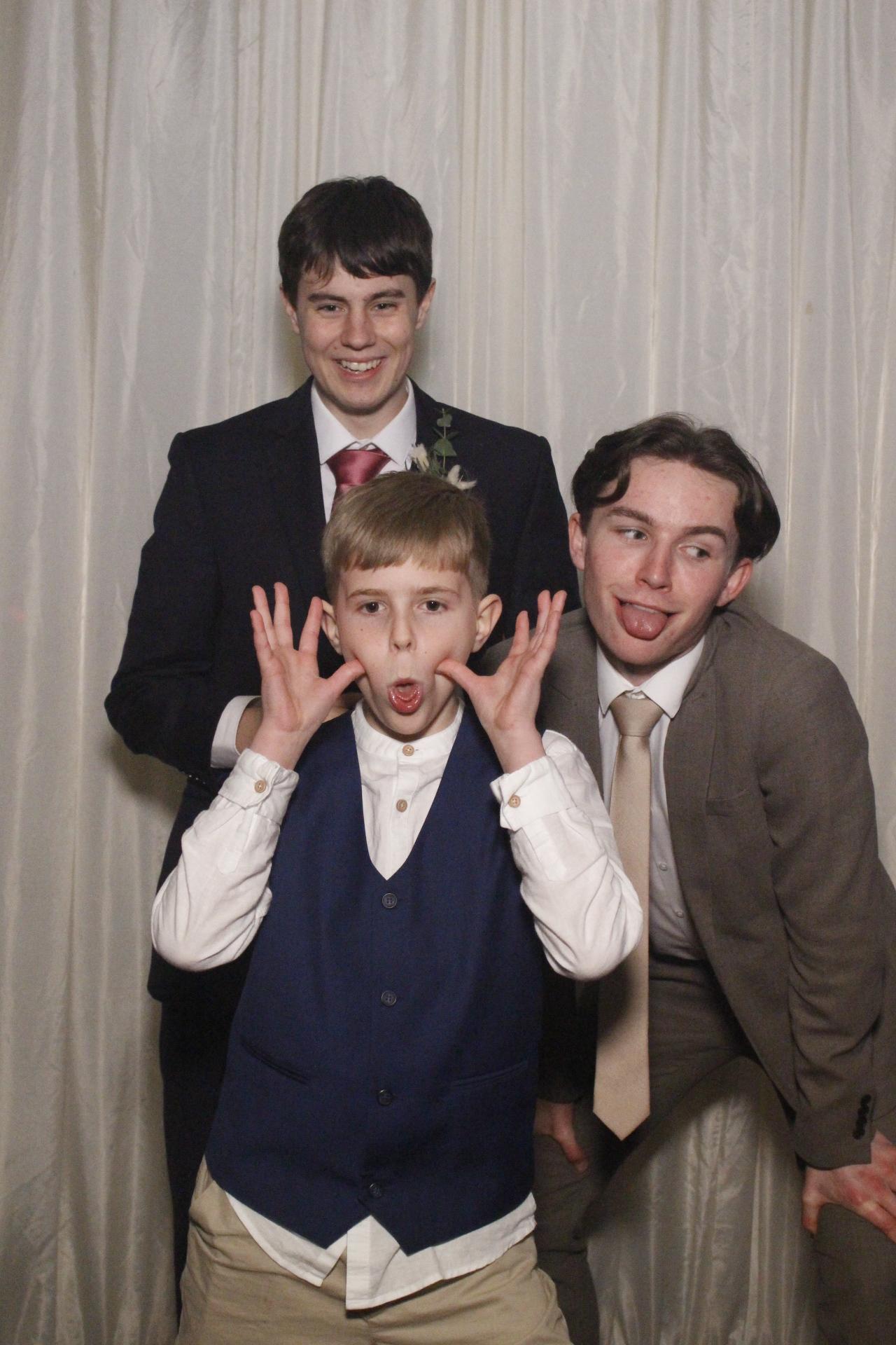 Rob and Melissa's Wedding  | View more photos from the event at gallery.myphotoboothexperience.co.uk/u/MyPhotoBoothExperienceLtd/Rob-and-Melissas-Wedding