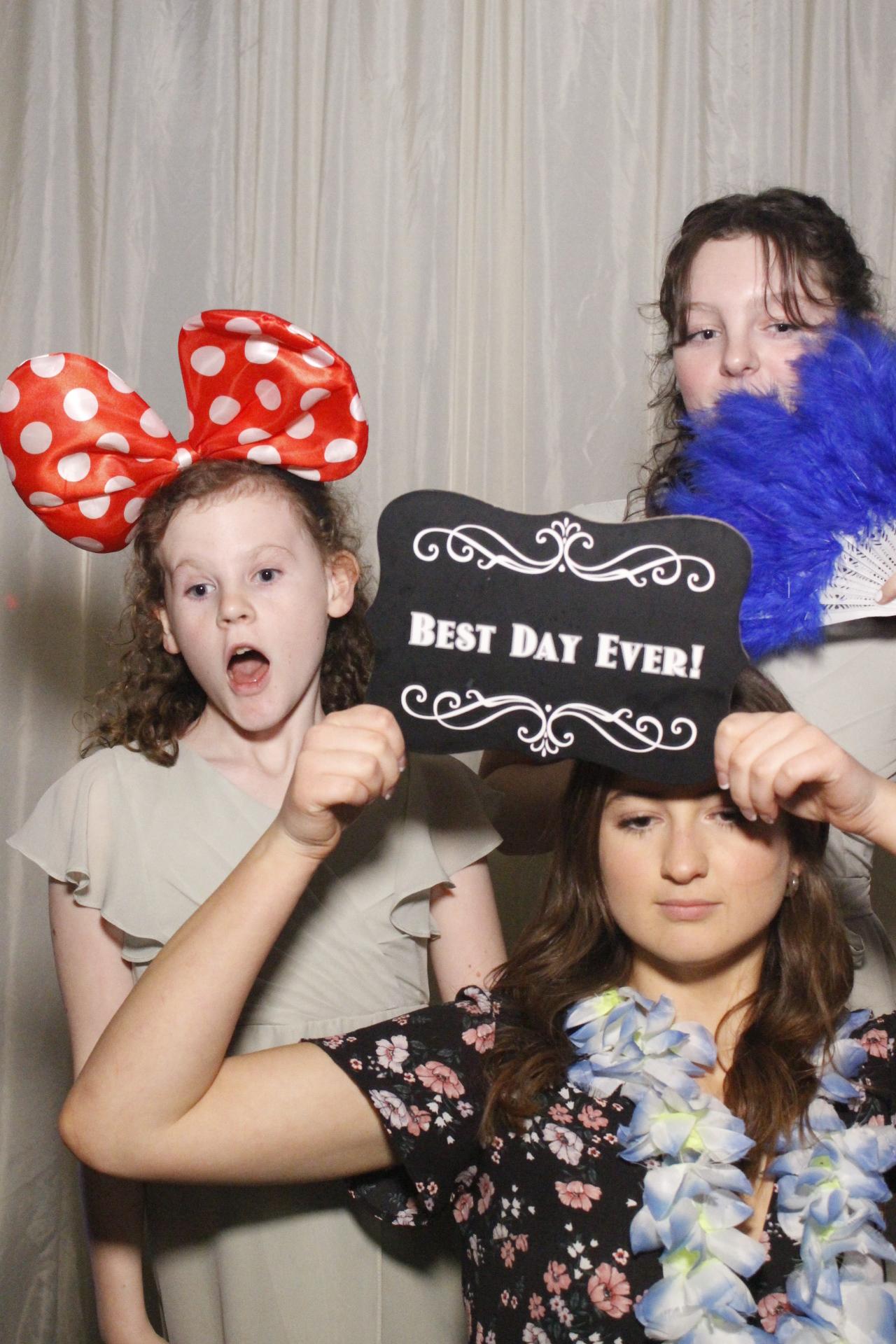 Rob and Melissa's Wedding  | View more photos from the event at gallery.myphotoboothexperience.co.uk/u/MyPhotoBoothExperienceLtd/Rob-and-Melissas-Wedding