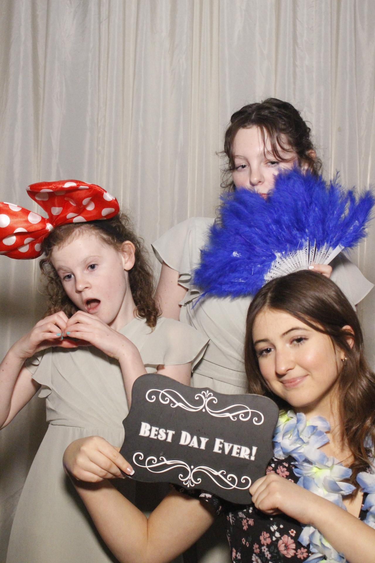Rob and Melissa's Wedding  | View more photos from the event at gallery.myphotoboothexperience.co.uk/u/MyPhotoBoothExperienceLtd/Rob-and-Melissas-Wedding