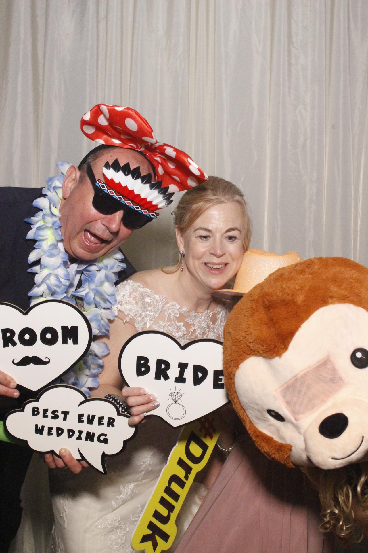Rob and Melissa's Wedding  | View more photos from the event at gallery.myphotoboothexperience.co.uk/u/MyPhotoBoothExperienceLtd/Rob-and-Melissas-Wedding