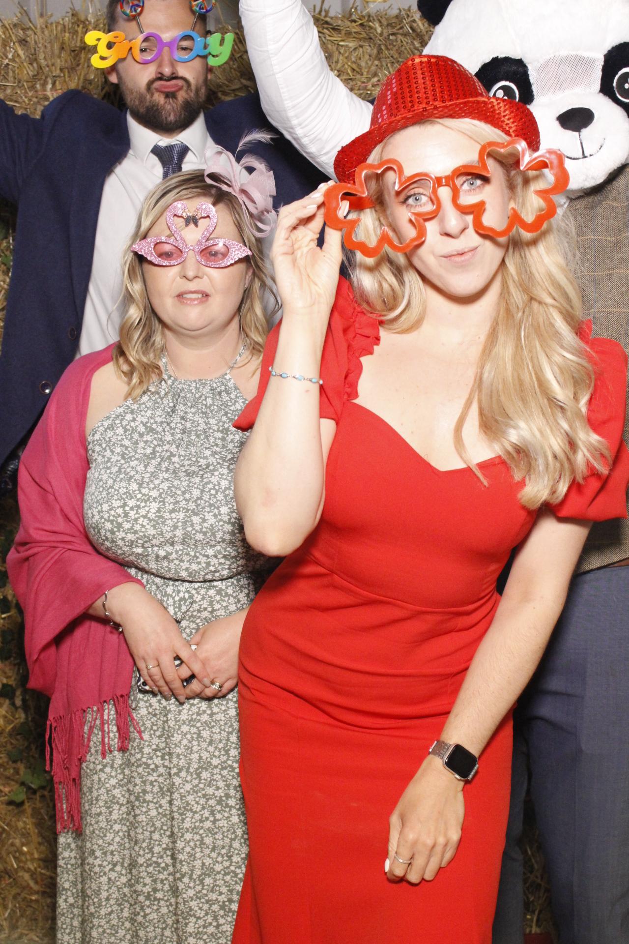 Robert & Gabriela's Wedding  | View more photos from the event at gallery.myphotoboothexperience.co.uk/u/MyPhotoBoothExperienceLtd/Robert-Gabrielas-Wedding