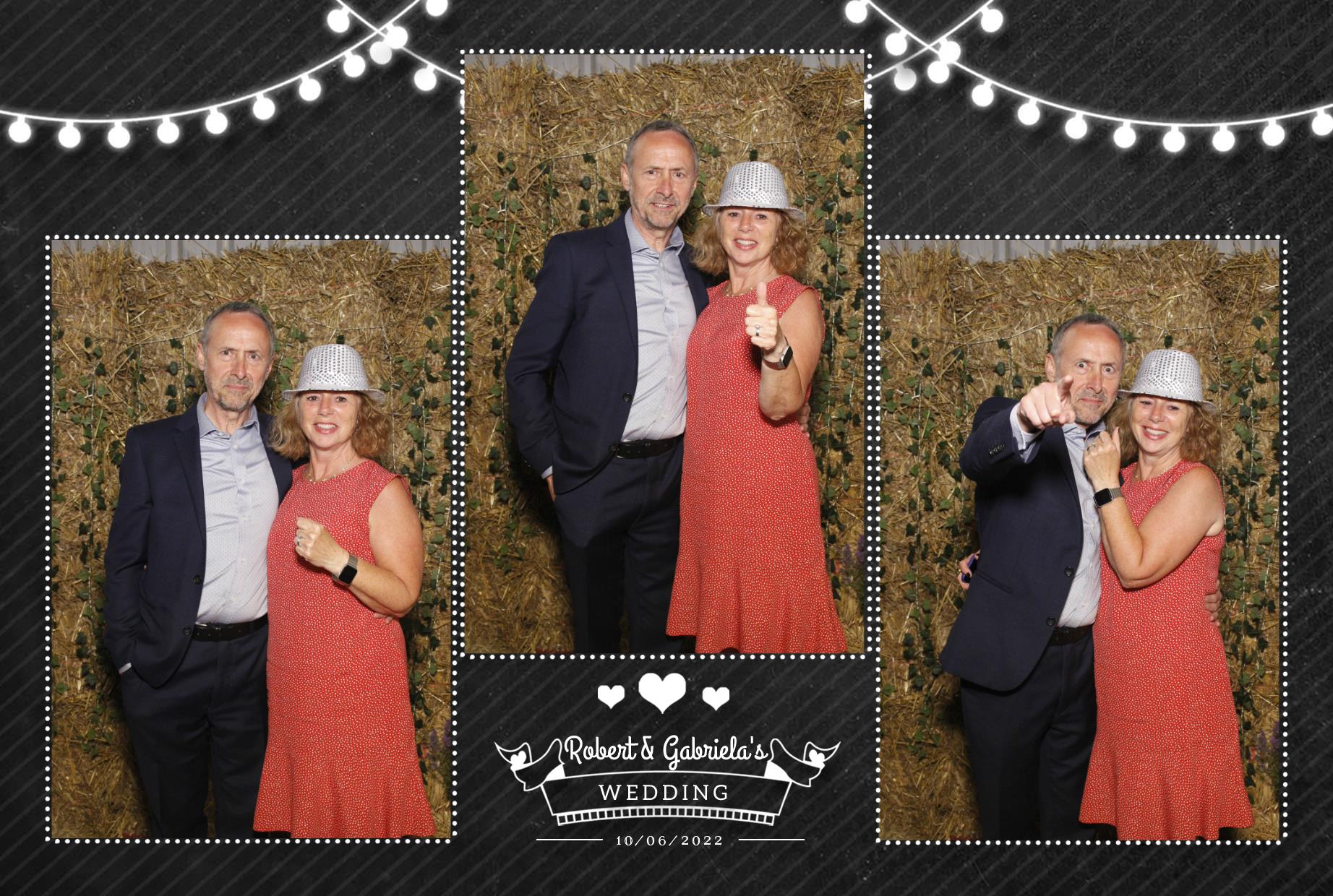 Robert & Gabriela's Wedding  | View more photos from the event at gallery.myphotoboothexperience.co.uk/u/MyPhotoBoothExperienceLtd/Robert-Gabrielas-Wedding