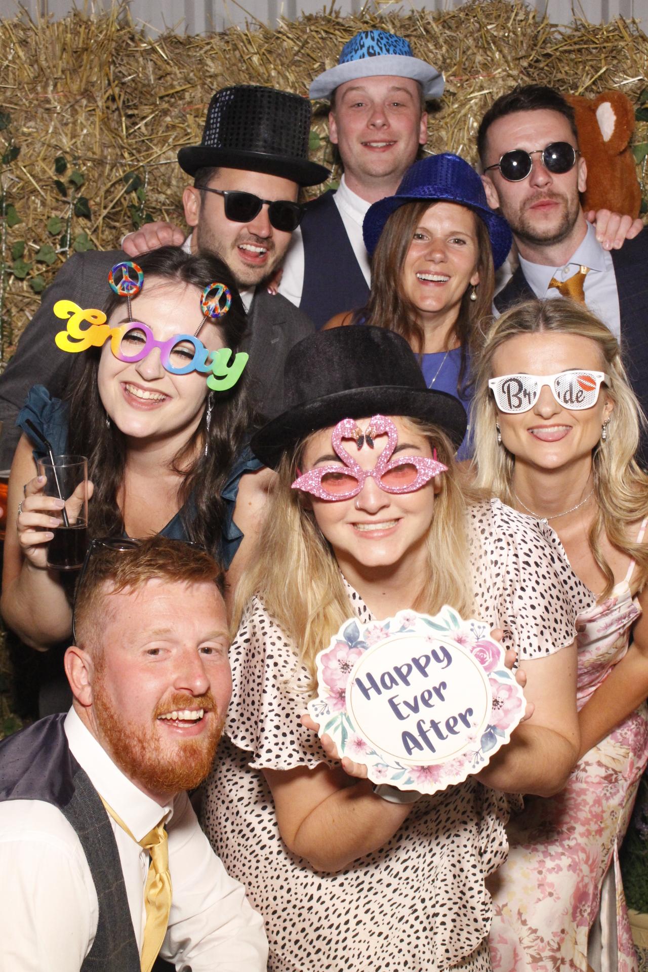 Robert & Gabriela's Wedding  | View more photos from the event at gallery.myphotoboothexperience.co.uk/u/MyPhotoBoothExperienceLtd/Robert-Gabrielas-Wedding