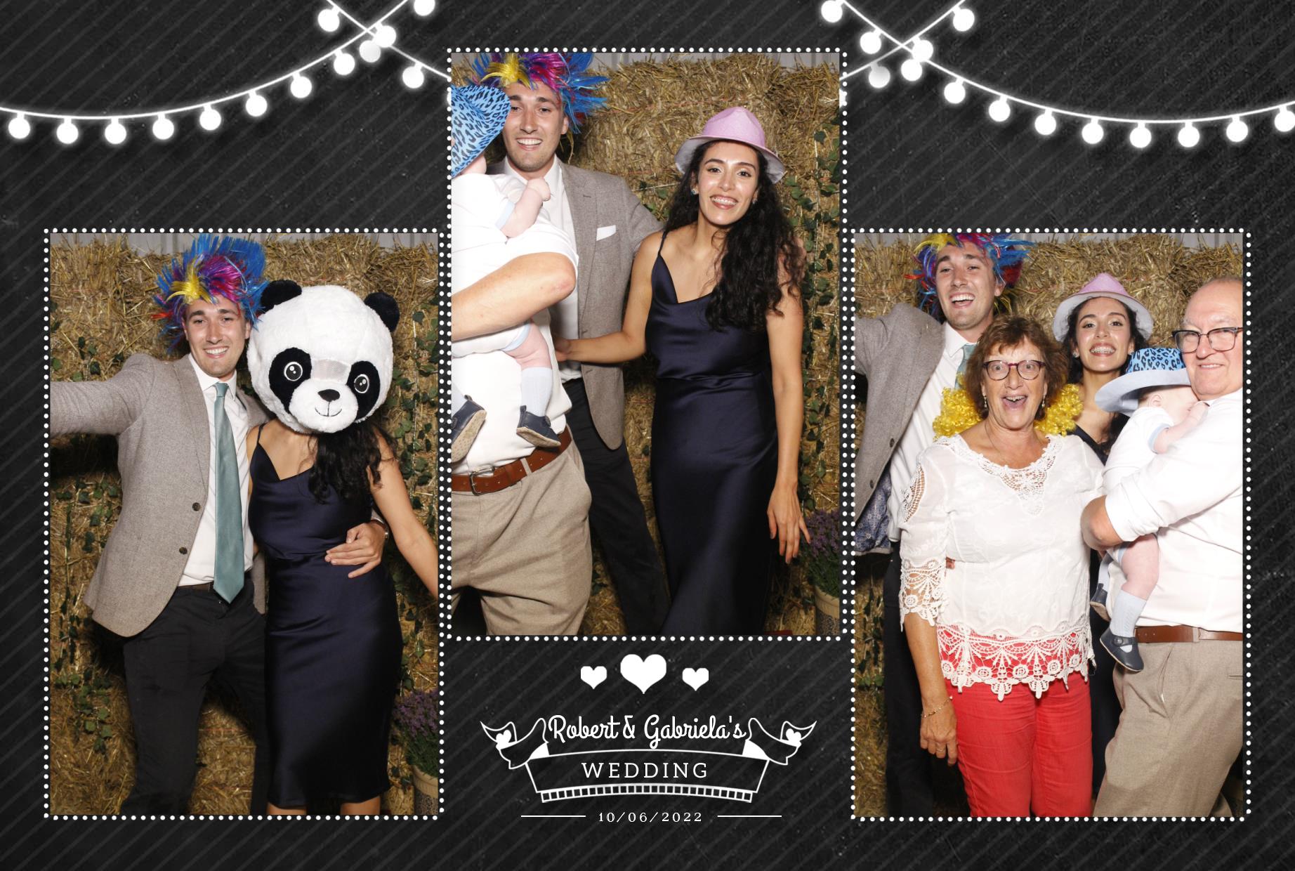 Robert & Gabriela's Wedding  | View more photos from the event at gallery.myphotoboothexperience.co.uk/u/MyPhotoBoothExperienceLtd/Robert-Gabrielas-Wedding