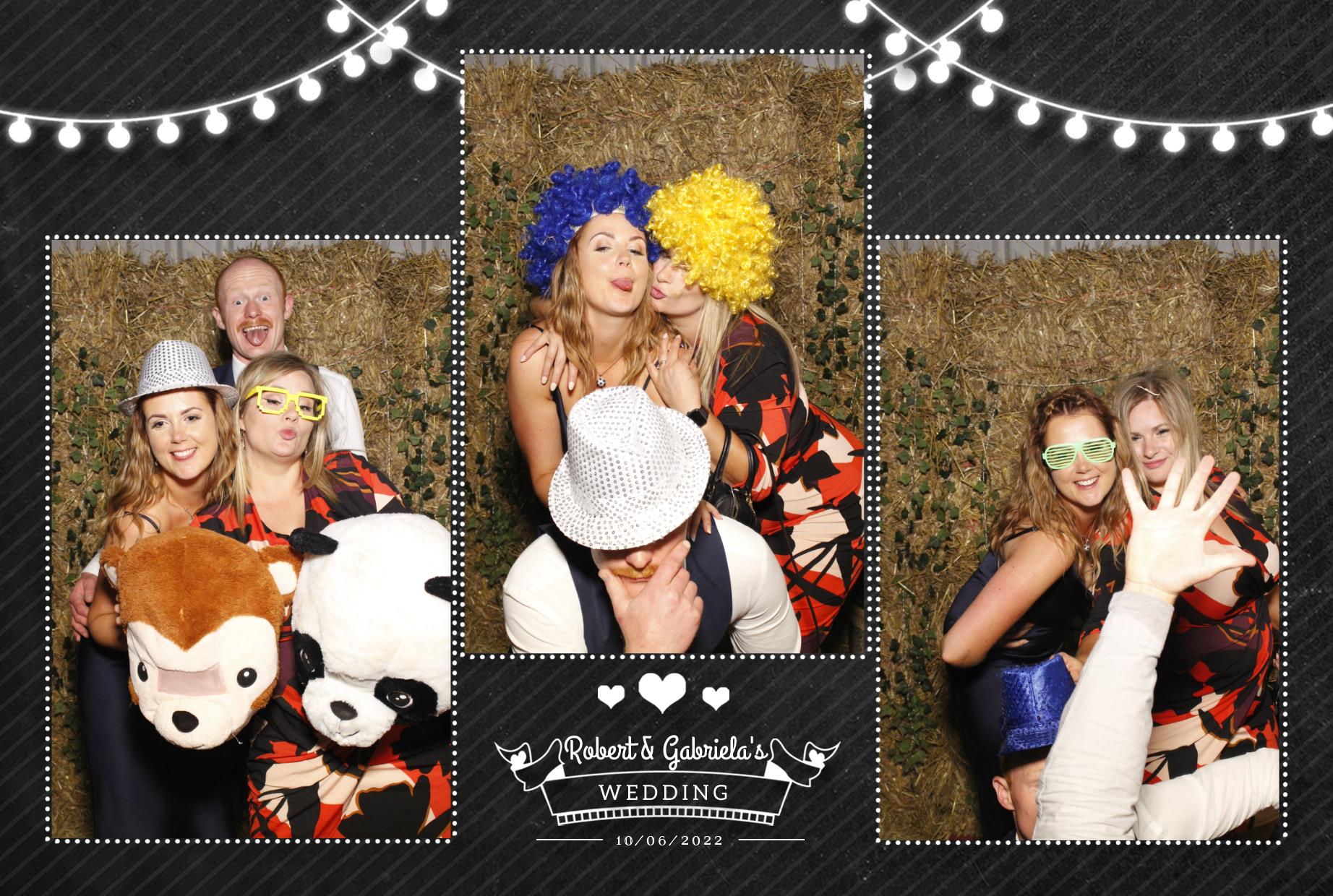 Robert & Gabriela's Wedding  | View more photos from the event at gallery.myphotoboothexperience.co.uk/u/MyPhotoBoothExperienceLtd/Robert-Gabrielas-Wedding