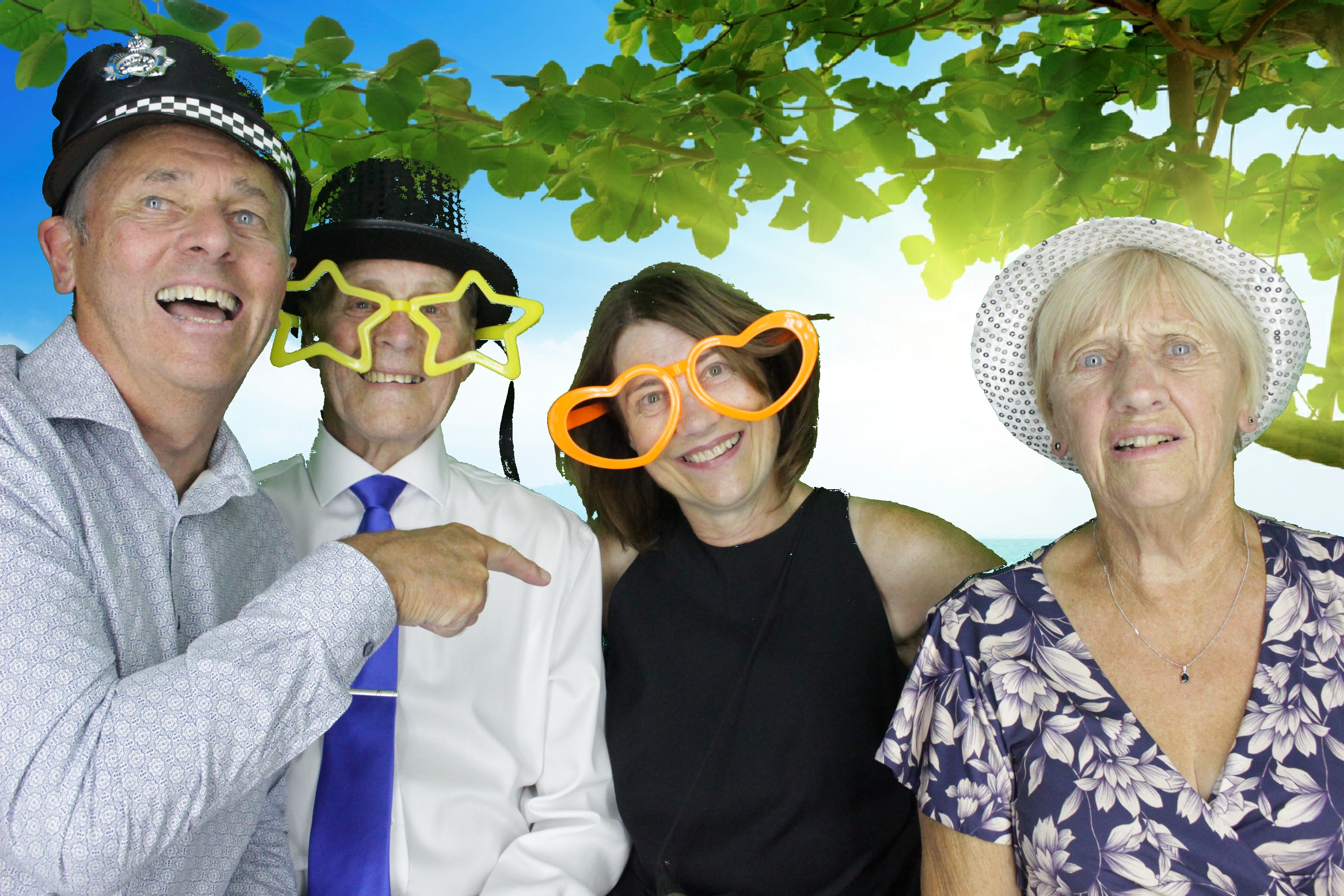 Scott & Jenny's Wedding  | View more photos from the event at gallery.myphotoboothexperience.co.uk/u/MyPhotoBoothExperienceLtd/Scott-Jennys-Wedding