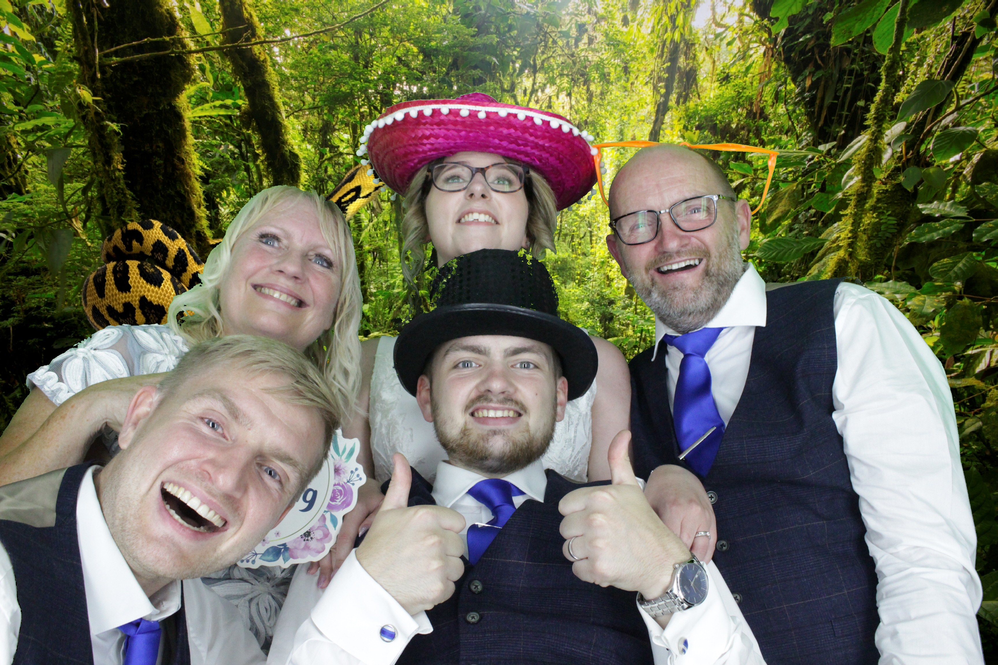 Scott & Jenny's Wedding  | View more photos from the event at gallery.myphotoboothexperience.co.uk/u/MyPhotoBoothExperienceLtd/Scott-Jennys-Wedding