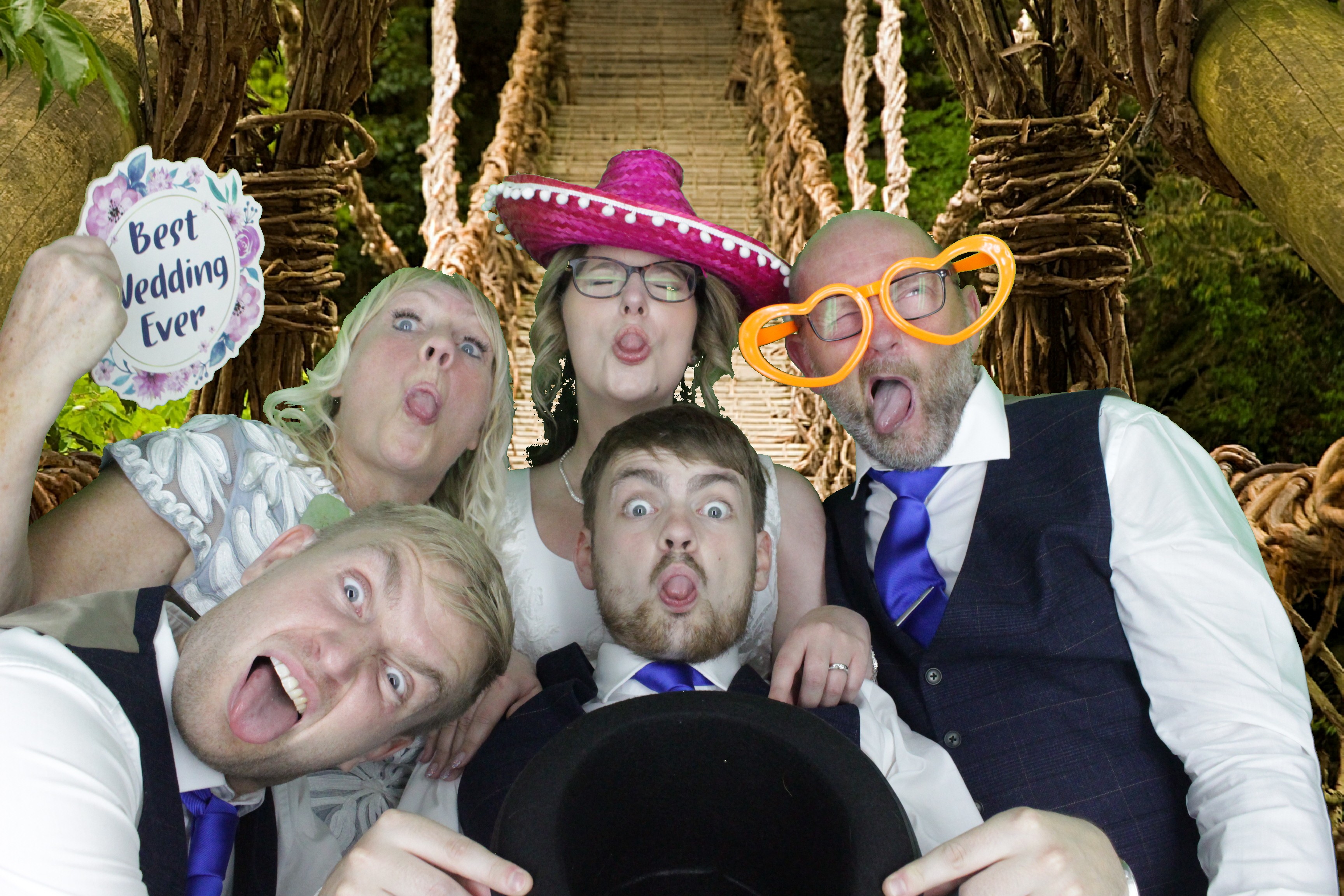 Scott & Jenny's Wedding  | View more photos from the event at gallery.myphotoboothexperience.co.uk/u/MyPhotoBoothExperienceLtd/Scott-Jennys-Wedding
