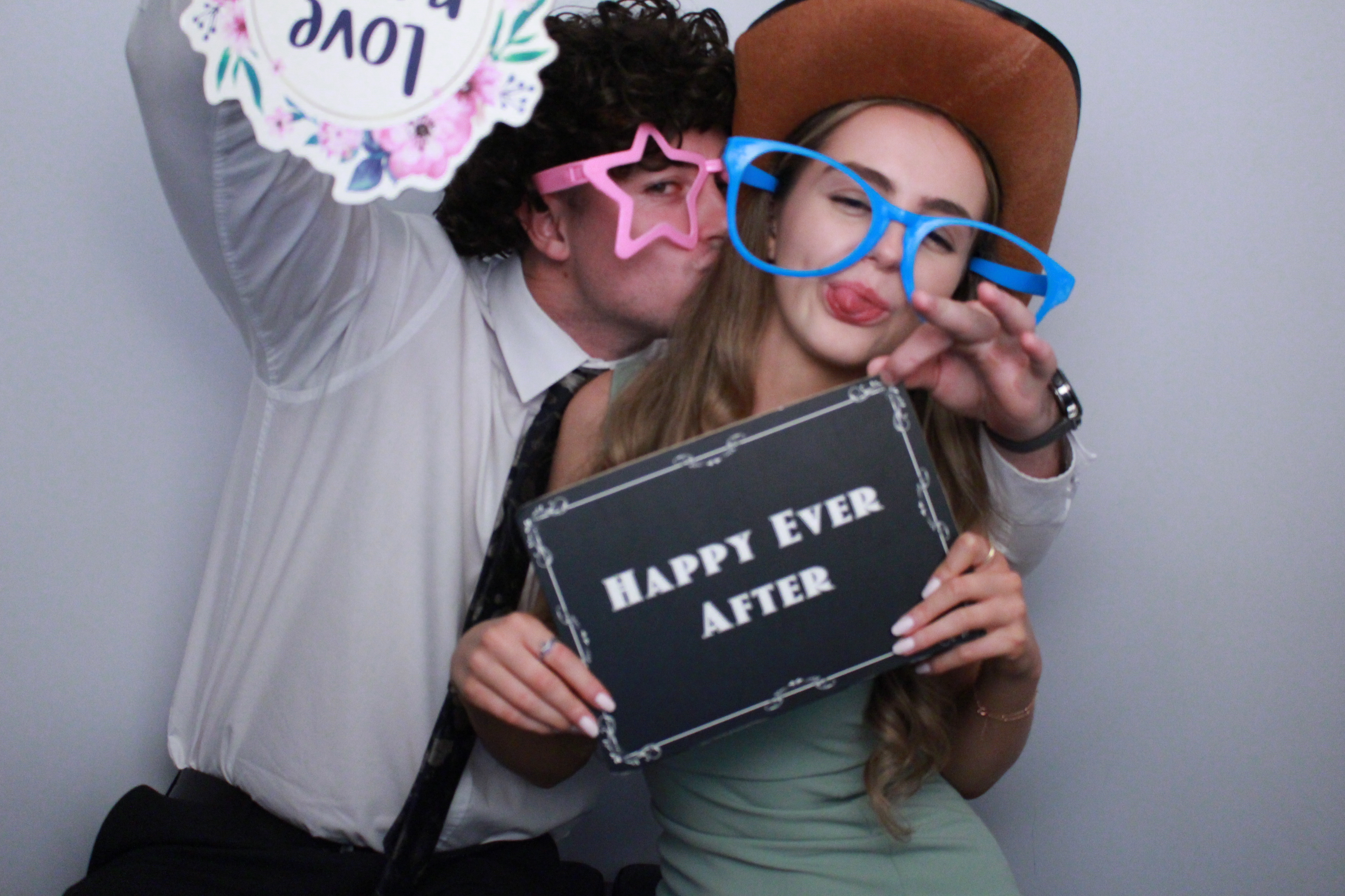 Simon & Rachel's Wedding  | View more photos from the event at gallery.myphotoboothexperience.co.uk/u/MyPhotoBoothExperienceLtd/Simon-Rachels-Wedding