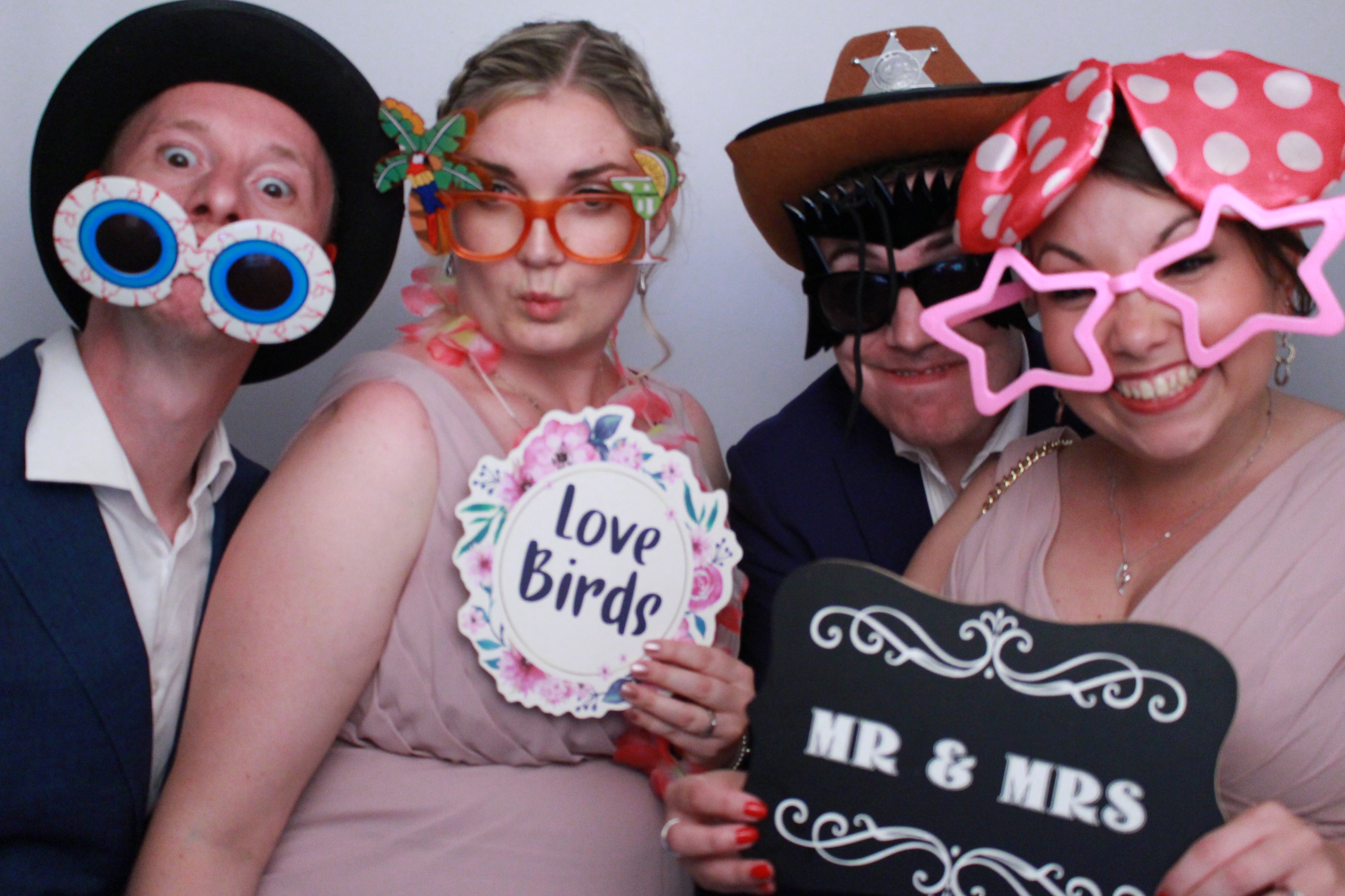 Simon & Rachel's Wedding  | View more photos from the event at gallery.myphotoboothexperience.co.uk/u/MyPhotoBoothExperienceLtd/Simon-Rachels-Wedding