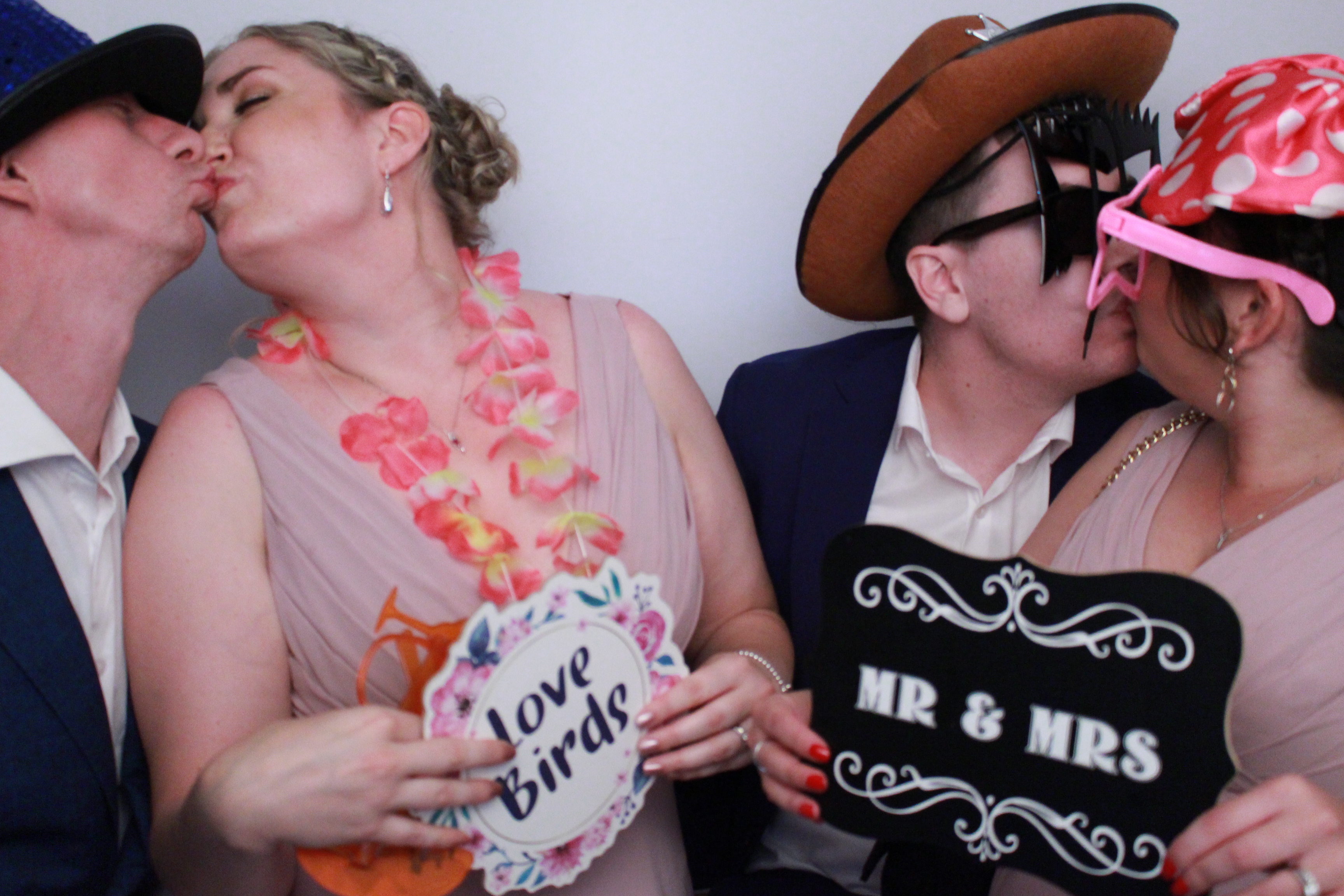 Simon & Rachel's Wedding  | View more photos from the event at gallery.myphotoboothexperience.co.uk/u/MyPhotoBoothExperienceLtd/Simon-Rachels-Wedding