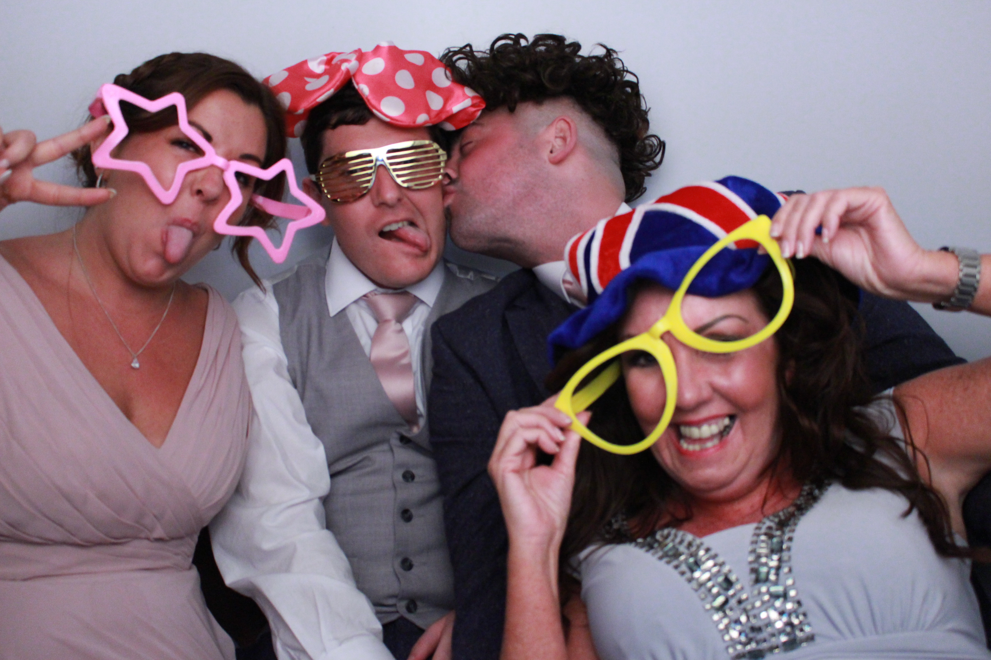 Simon & Rachel's Wedding  | View more photos from the event at gallery.myphotoboothexperience.co.uk/u/MyPhotoBoothExperienceLtd/Simon-Rachels-Wedding