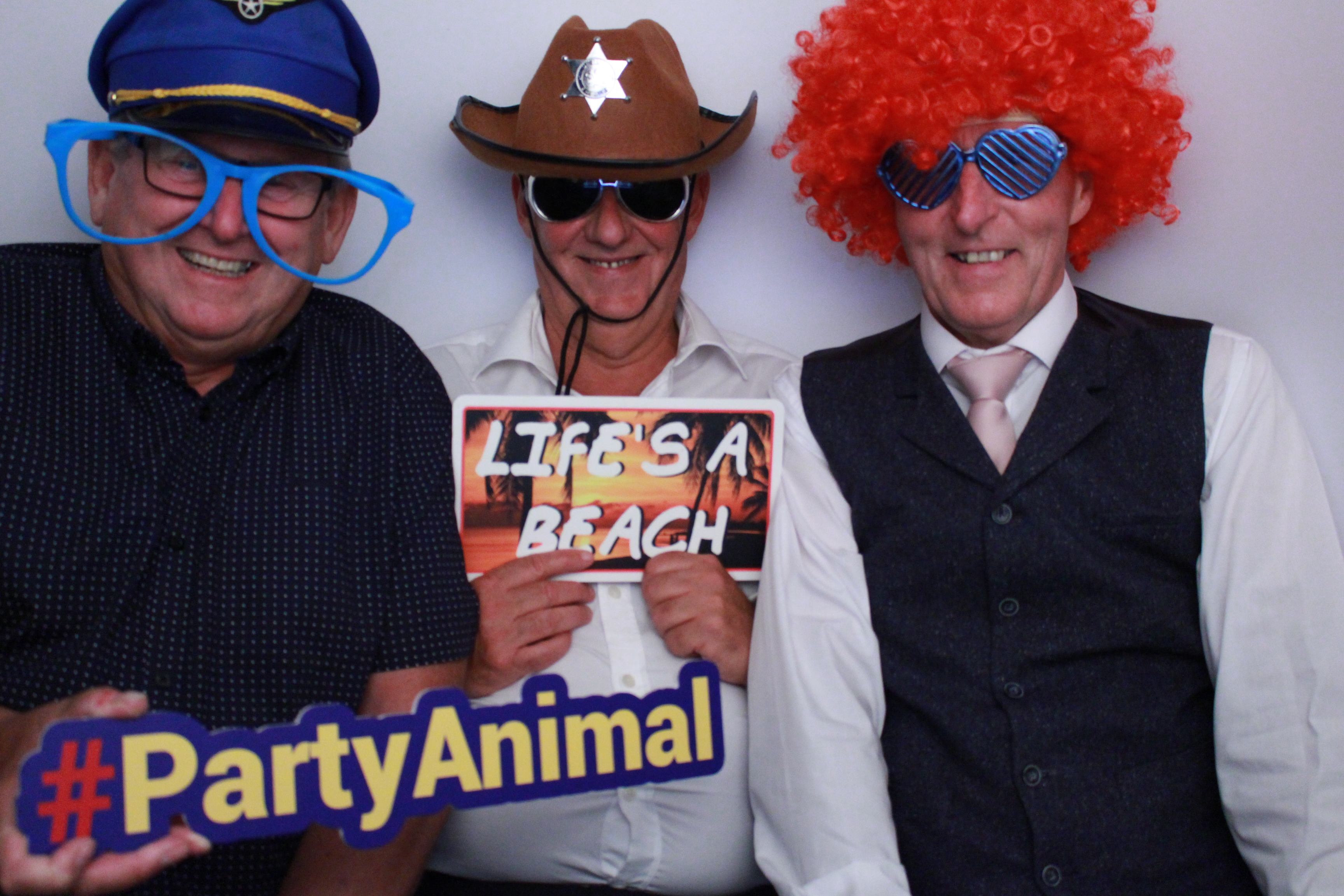 Simon & Rachel's Wedding  | View more photos from the event at gallery.myphotoboothexperience.co.uk/u/MyPhotoBoothExperienceLtd/Simon-Rachels-Wedding