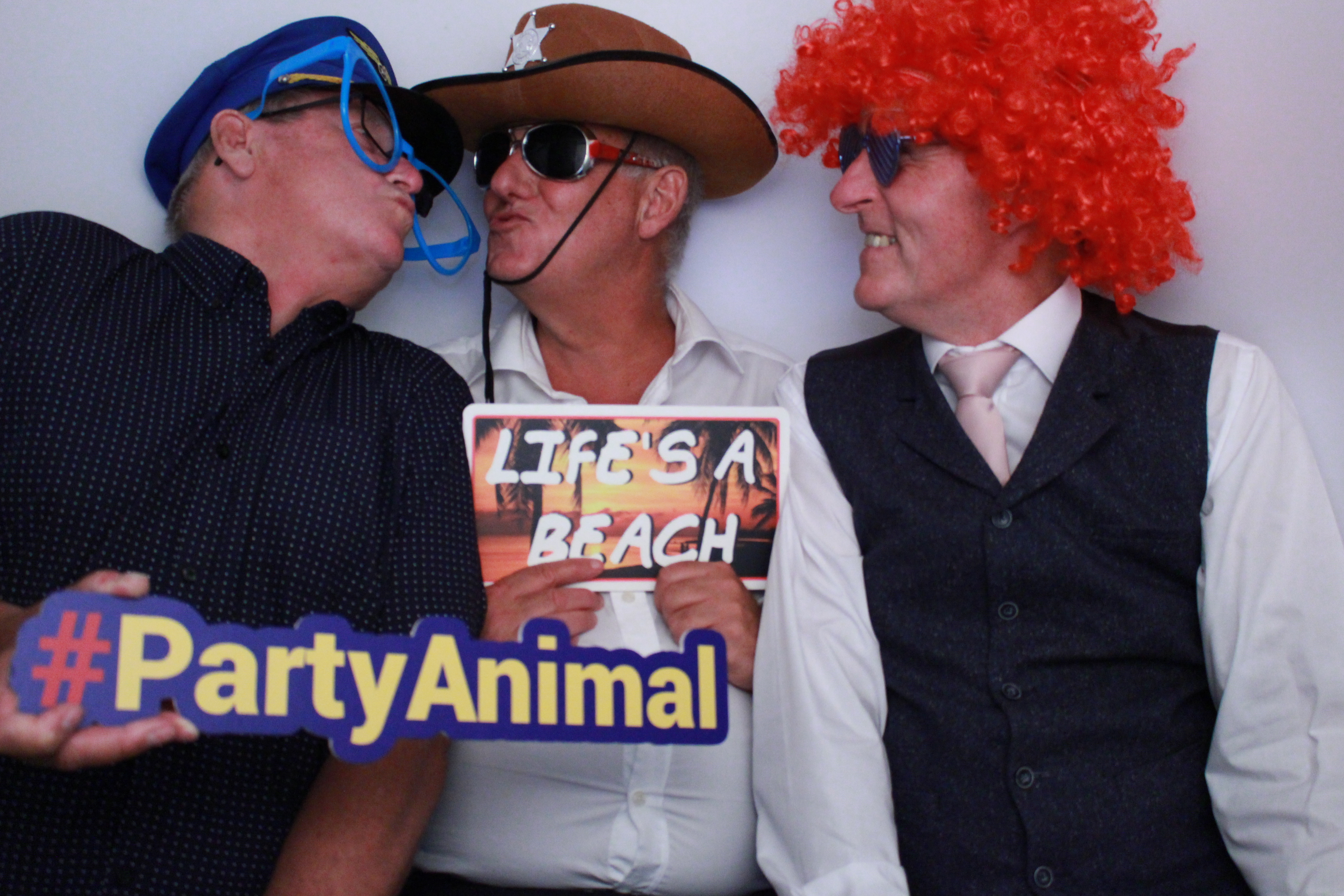 Simon & Rachel's Wedding  | View more photos from the event at gallery.myphotoboothexperience.co.uk/u/MyPhotoBoothExperienceLtd/Simon-Rachels-Wedding