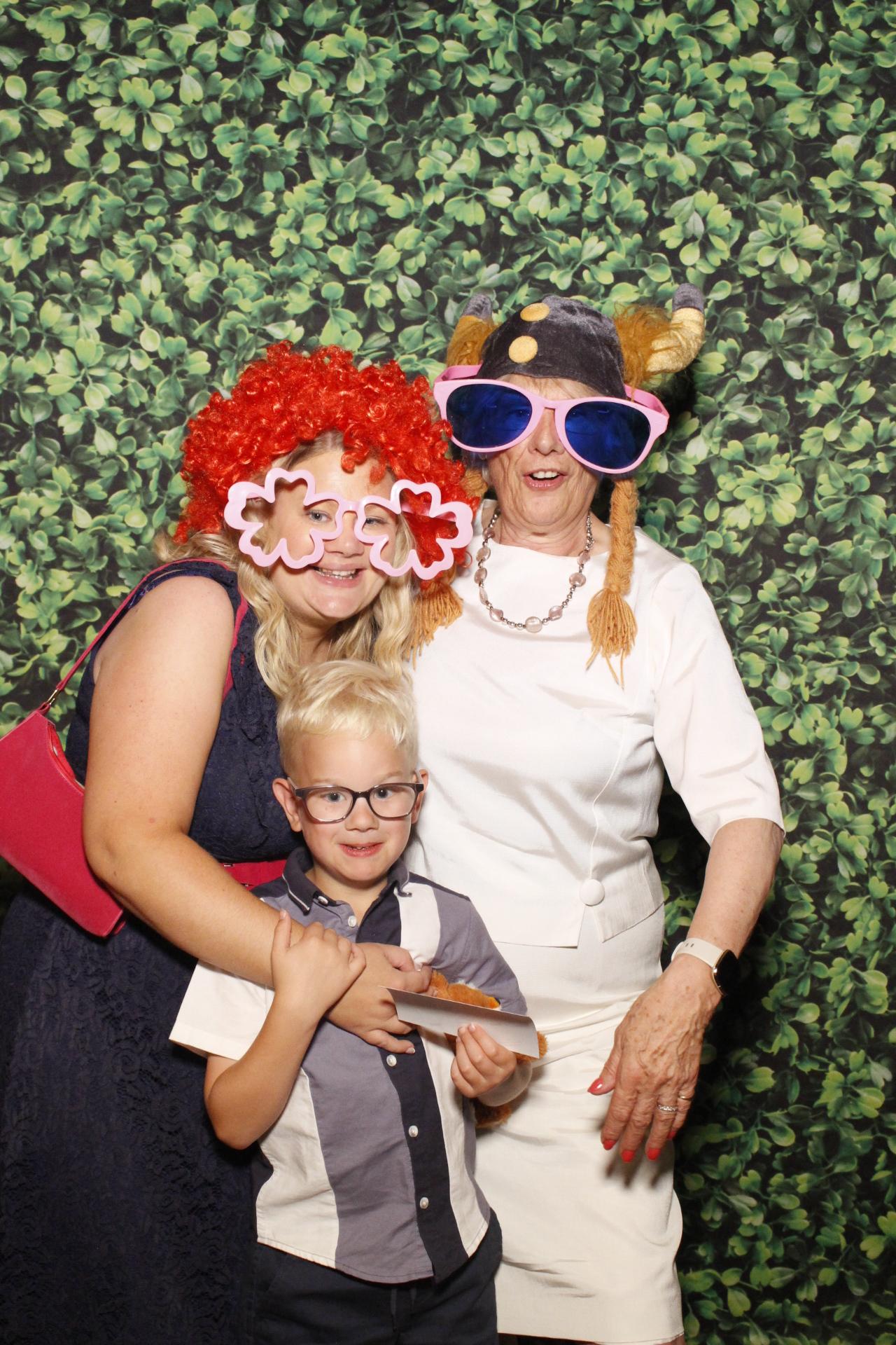 Steve & Harriet's Wedding  | View more photos from the event at gallery.myphotoboothexperience.co.uk/u/MyPhotoBoothExperienceLtd/Steve-Harriets-Wedding