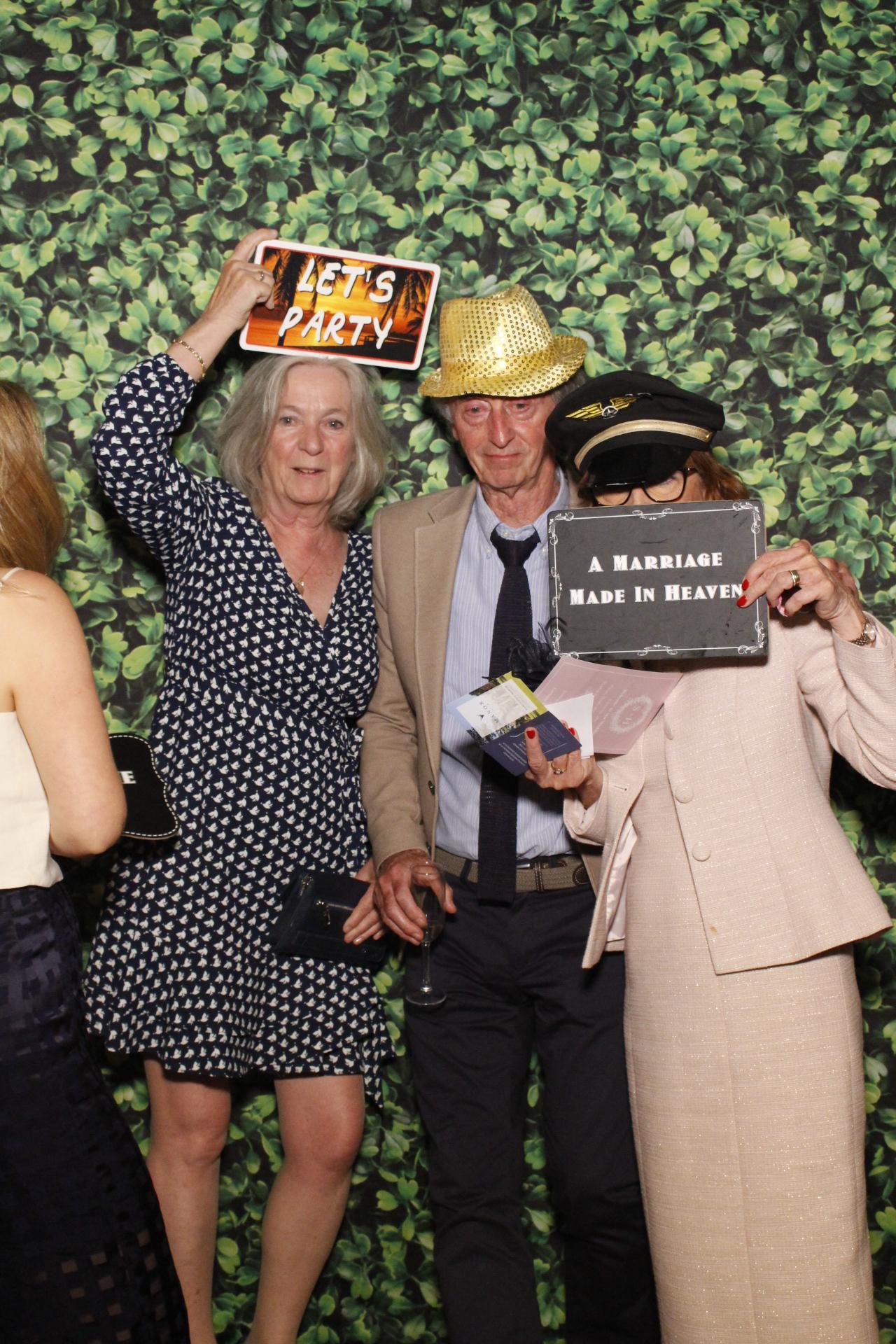 Steve & Harriet's Wedding  | View more photos from the event at gallery.myphotoboothexperience.co.uk/u/MyPhotoBoothExperienceLtd/Steve-Harriets-Wedding