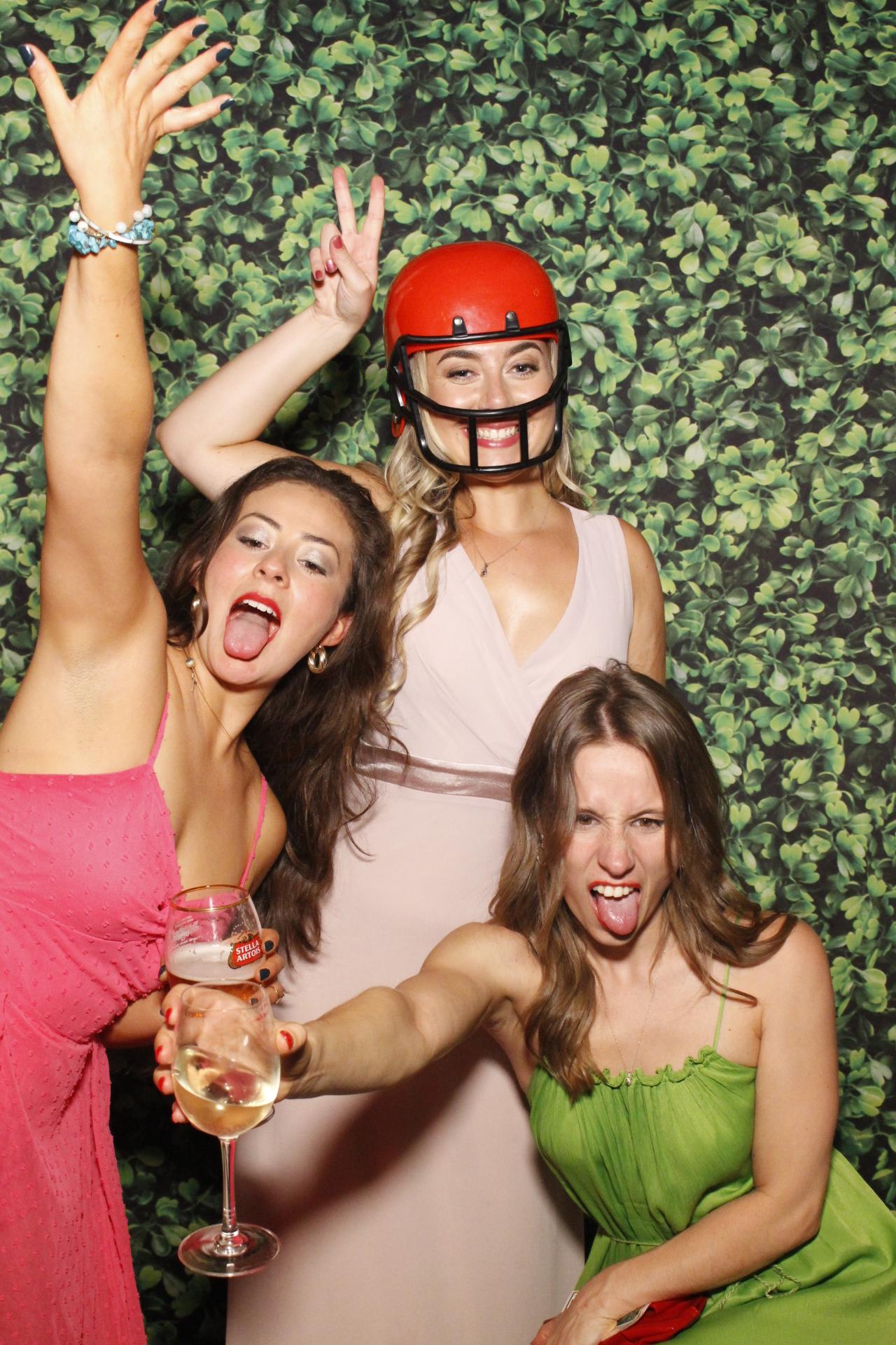 Steve & Harriet's Wedding  | View more photos from the event at gallery.myphotoboothexperience.co.uk/u/MyPhotoBoothExperienceLtd/Steve-Harriets-Wedding
