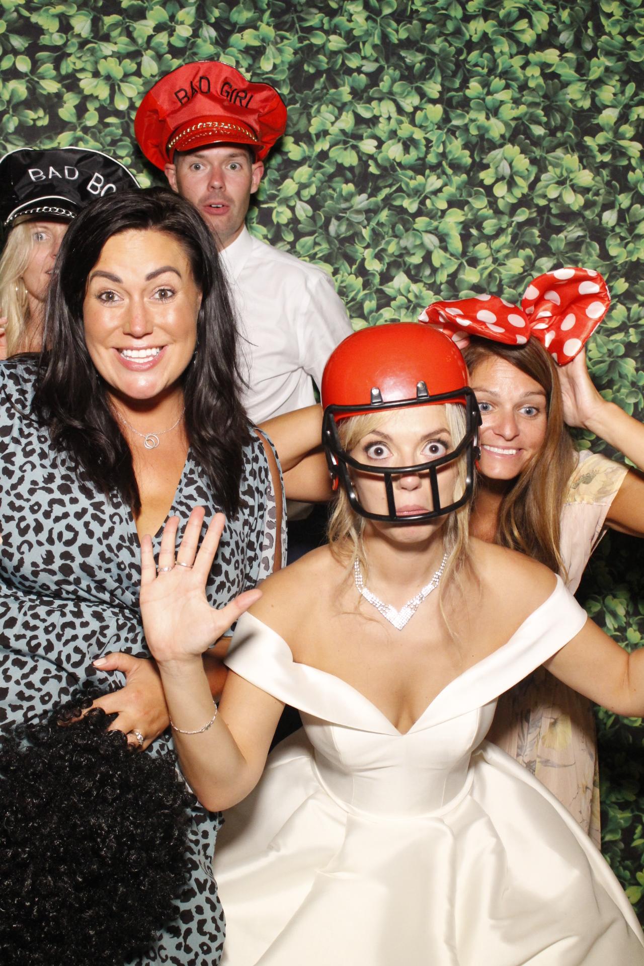 Steve & Harriet's Wedding  | View more photos from the event at gallery.myphotoboothexperience.co.uk/u/MyPhotoBoothExperienceLtd/Steve-Harriets-Wedding