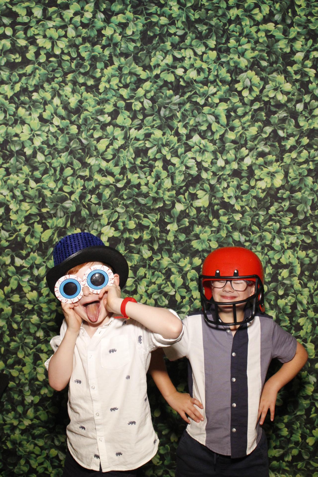 Steve & Harriet's Wedding  | View more photos from the event at gallery.myphotoboothexperience.co.uk/u/MyPhotoBoothExperienceLtd/Steve-Harriets-Wedding