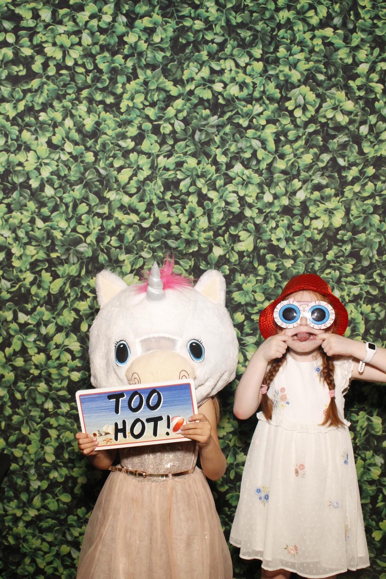Steve & Harriet's Wedding  | View more photos from the event at gallery.myphotoboothexperience.co.uk/u/MyPhotoBoothExperienceLtd/Steve-Harriets-Wedding