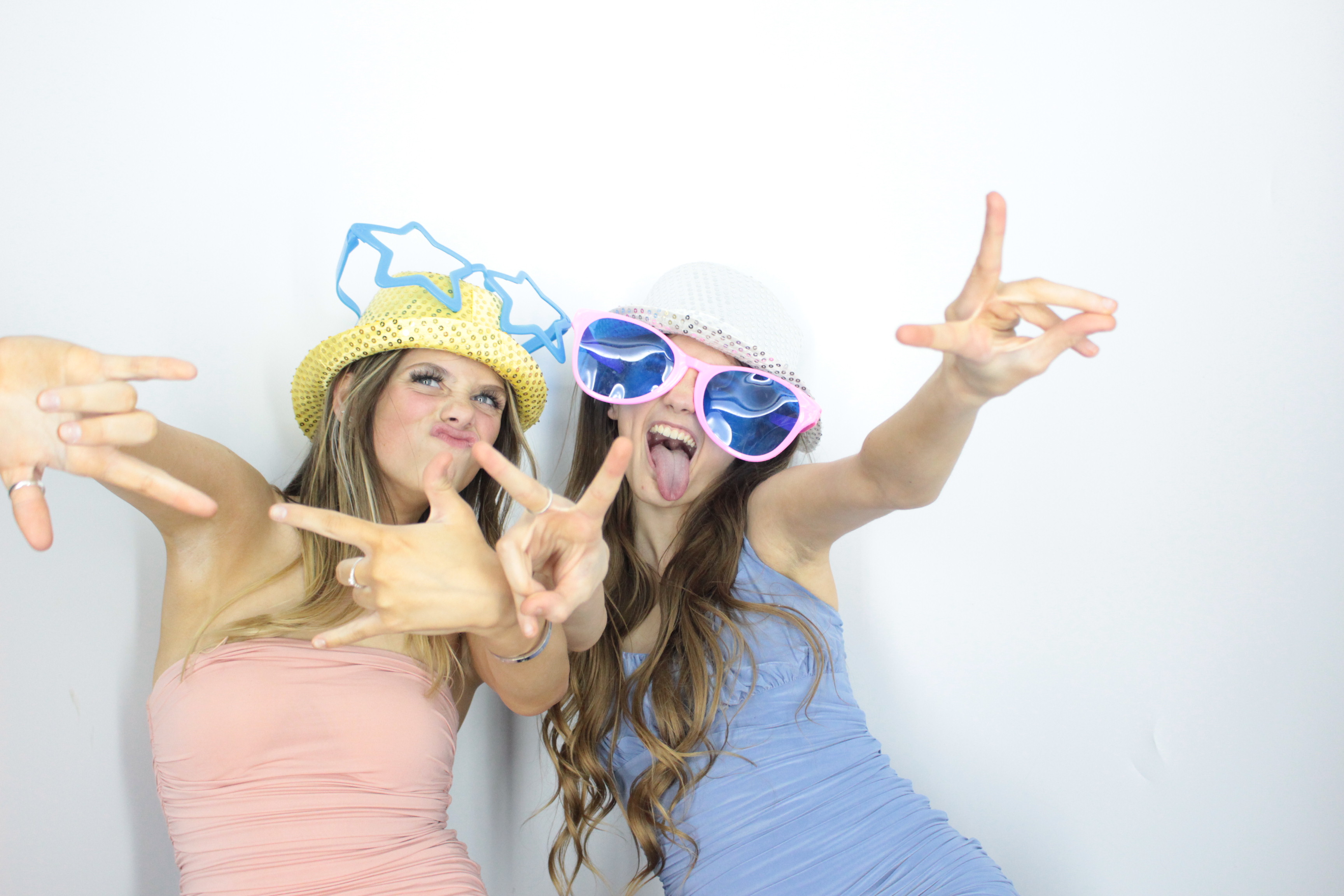 Thomas & brittany's Wedding  | View more photos from the event at gallery.myphotoboothexperience.co.uk/u/MyPhotoBoothExperienceLtd/Thomas-brittanys-Wedding