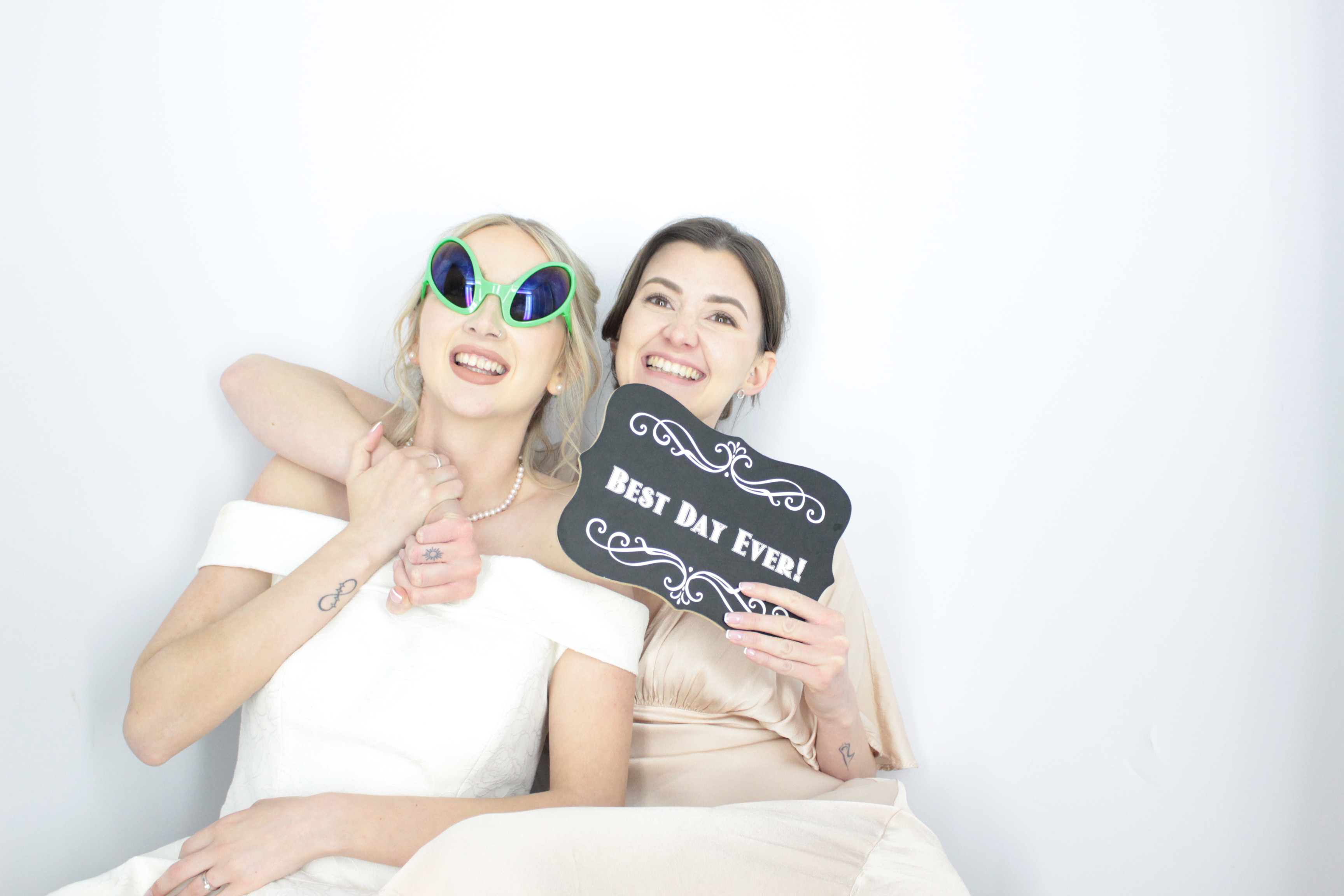 Thomas & brittany's Wedding  | View more photos from the event at gallery.myphotoboothexperience.co.uk/u/MyPhotoBoothExperienceLtd/Thomas-brittanys-Wedding