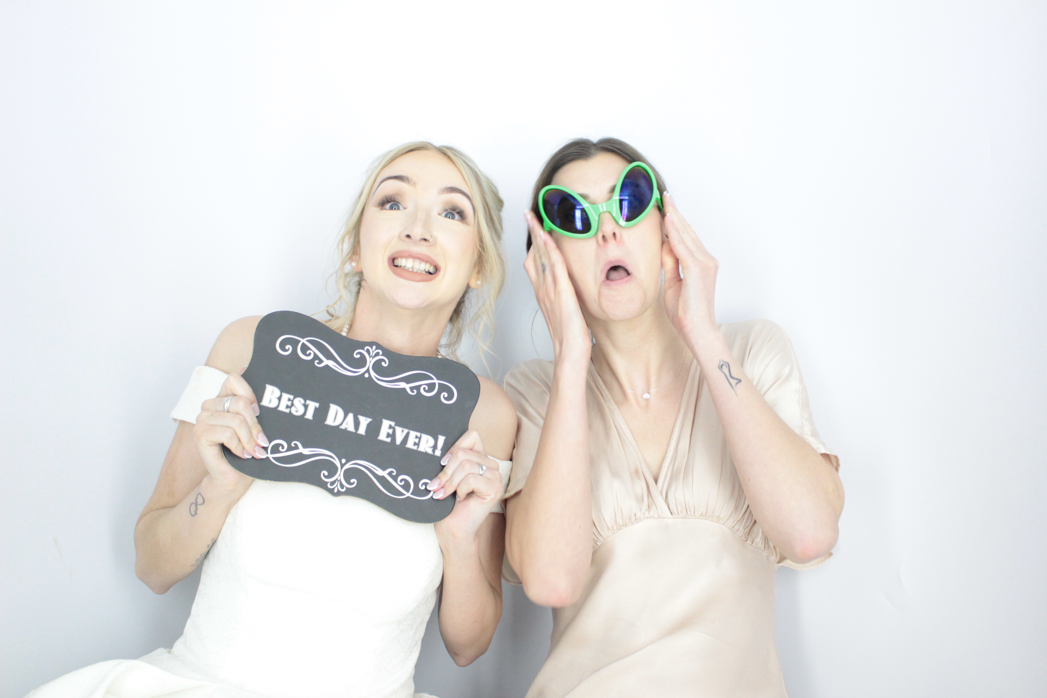 Thomas & brittany's Wedding  | View more photos from the event at gallery.myphotoboothexperience.co.uk/u/MyPhotoBoothExperienceLtd/Thomas-brittanys-Wedding